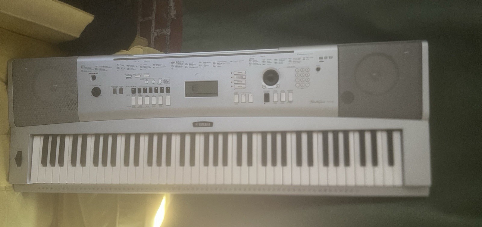 Yamaha DGX-230 76 Key Portable Grand Digital Piano Keyboard
