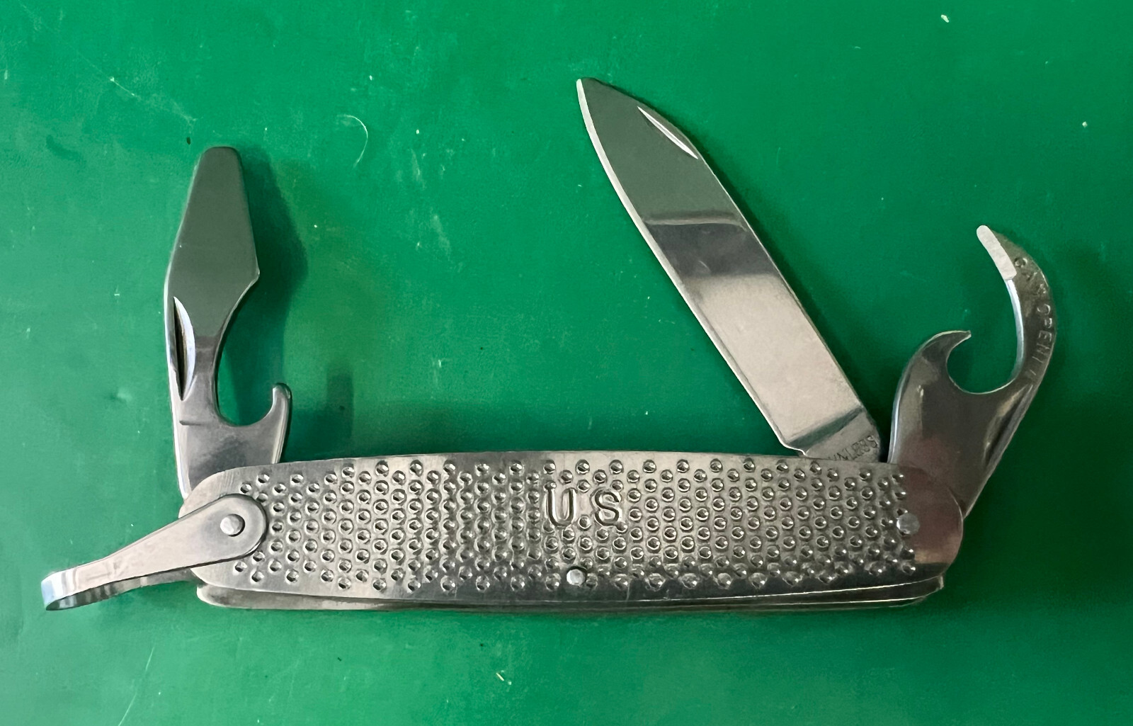 ARMY STYLE STAINLESS STEEL POCKET KNIFE- NEW CONDITION