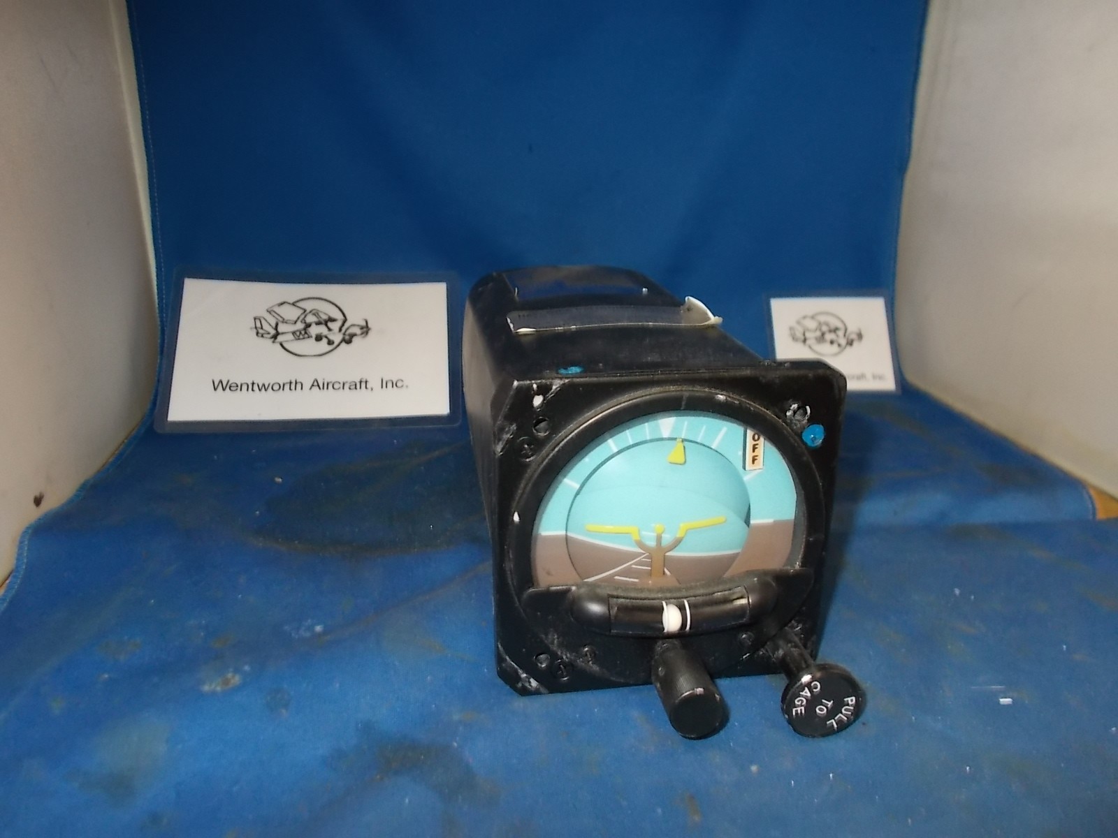 RC ALLEN 28 VOLT ATTITUDE 3 1/8" ( 8 DEGREE TILT )