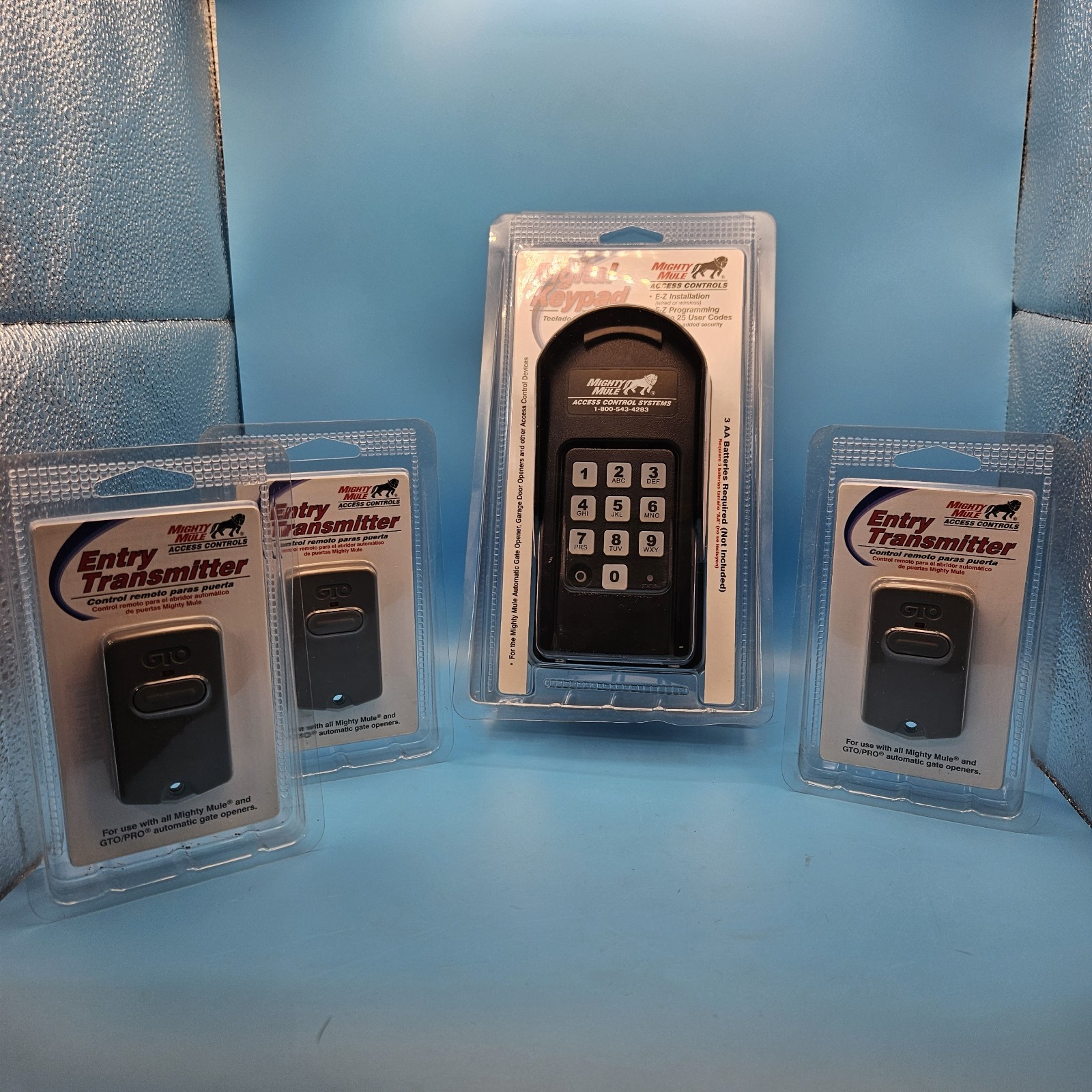 Mighty Mule Digital Keypad FM137 W/3 Mighty Mule FM135 Transmitter Openers NIP!
