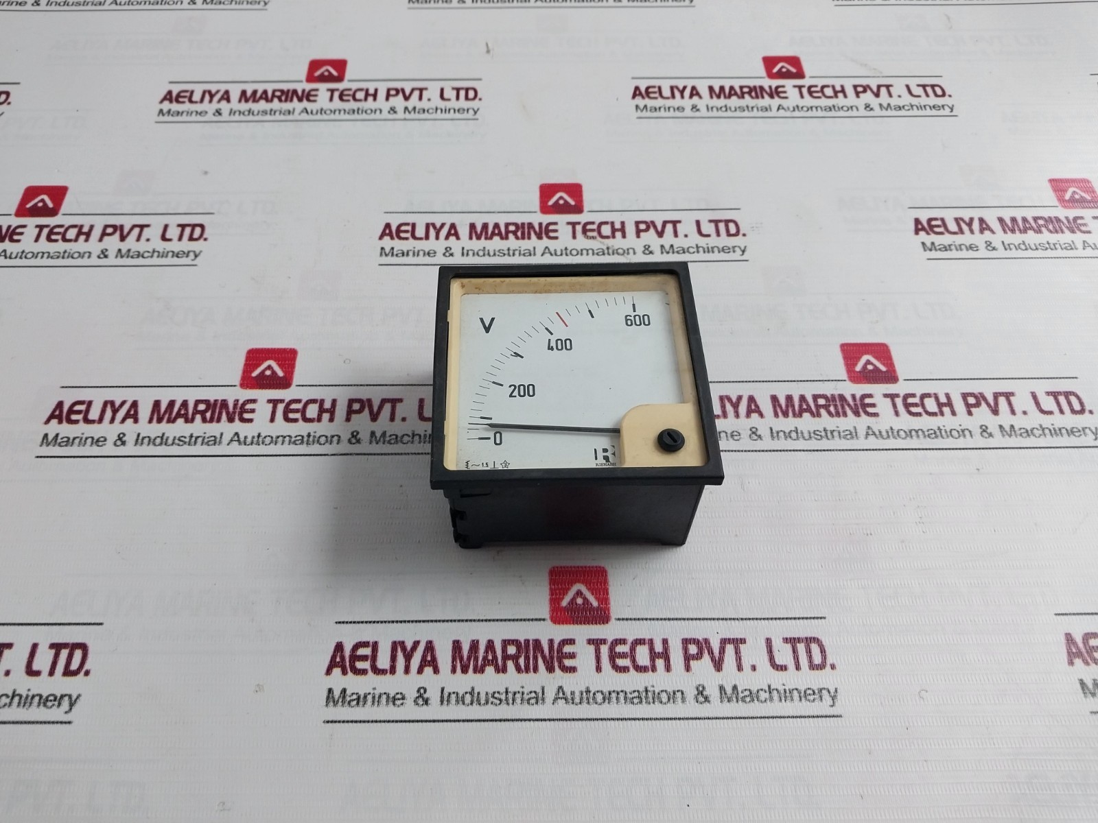 RISHABH 0-600V Analog Voltmeter 850V 12015