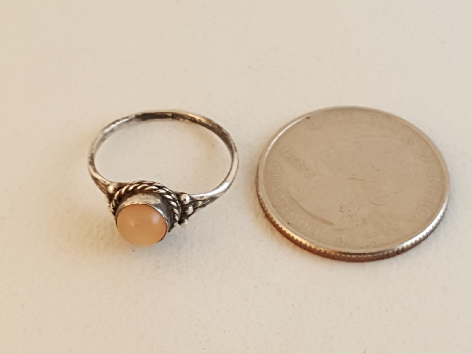 Artisan moonstone sterling silver ring sz 6.25