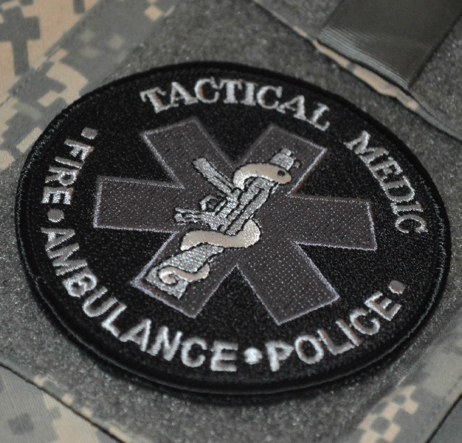 DUSTOFF AIR AMBULANCE PARAMEDIC TCCC Combat Tactical Medic velkrö SSI (SEAL B/W)