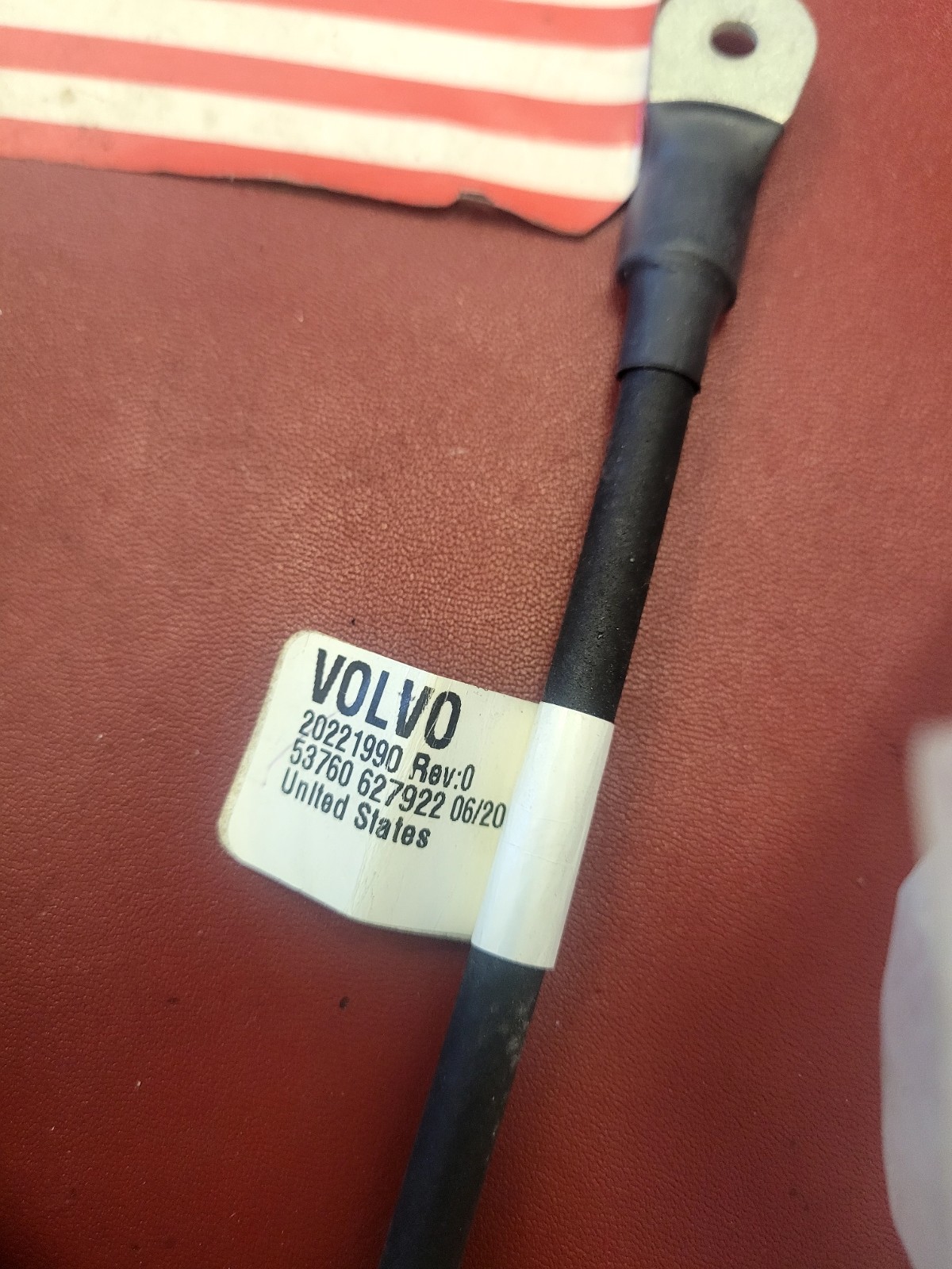 NEW OEM GENUINE Volvo POWER CABLE 20221990  ( A2-3A)