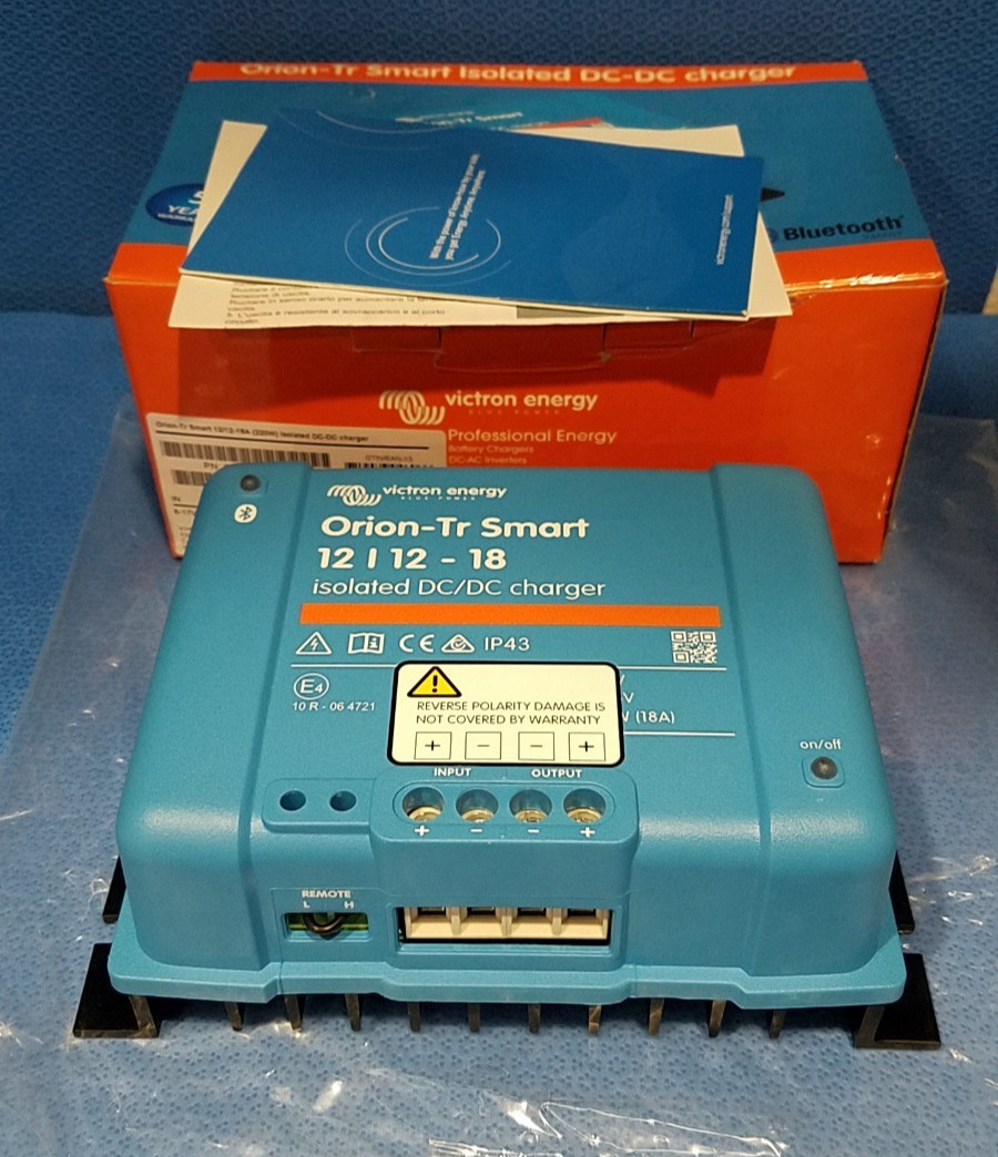 Victron Orion-Tr Smart 12/12-18A 220W Isolated DC-DC Charger Bluetooth