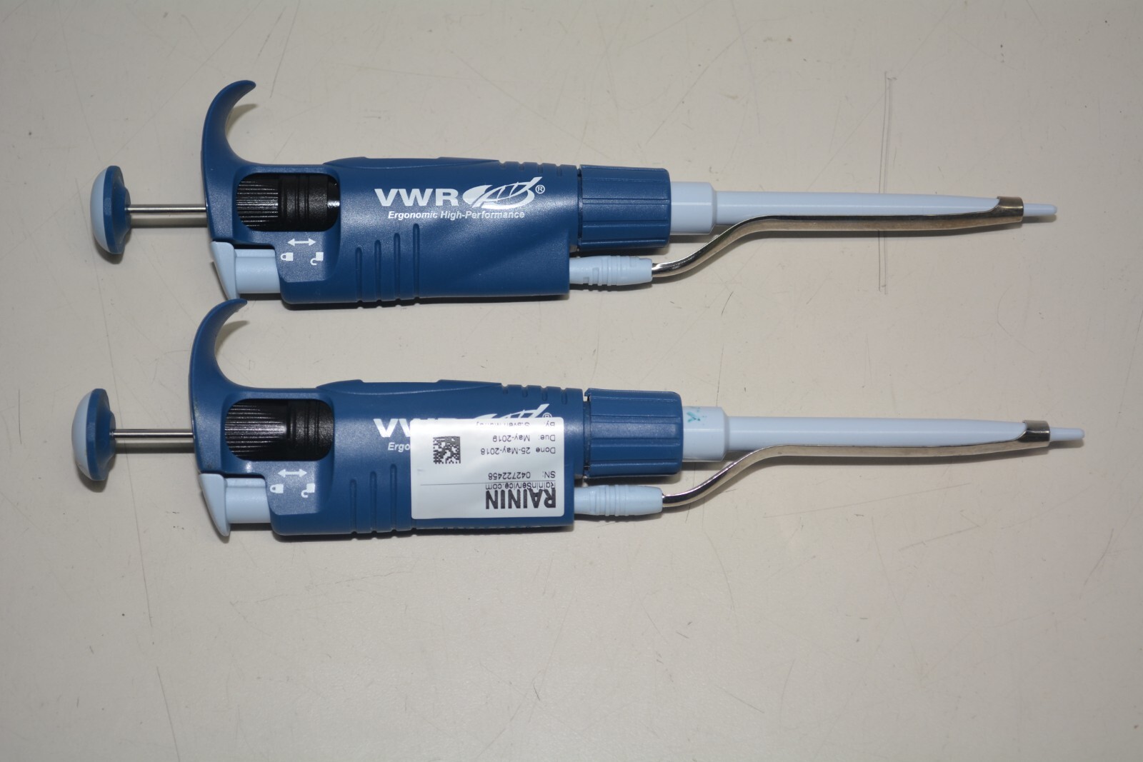 Lot 2x VWR Ergonomic high-performance Pipette 0.5-10 uL #W3087
