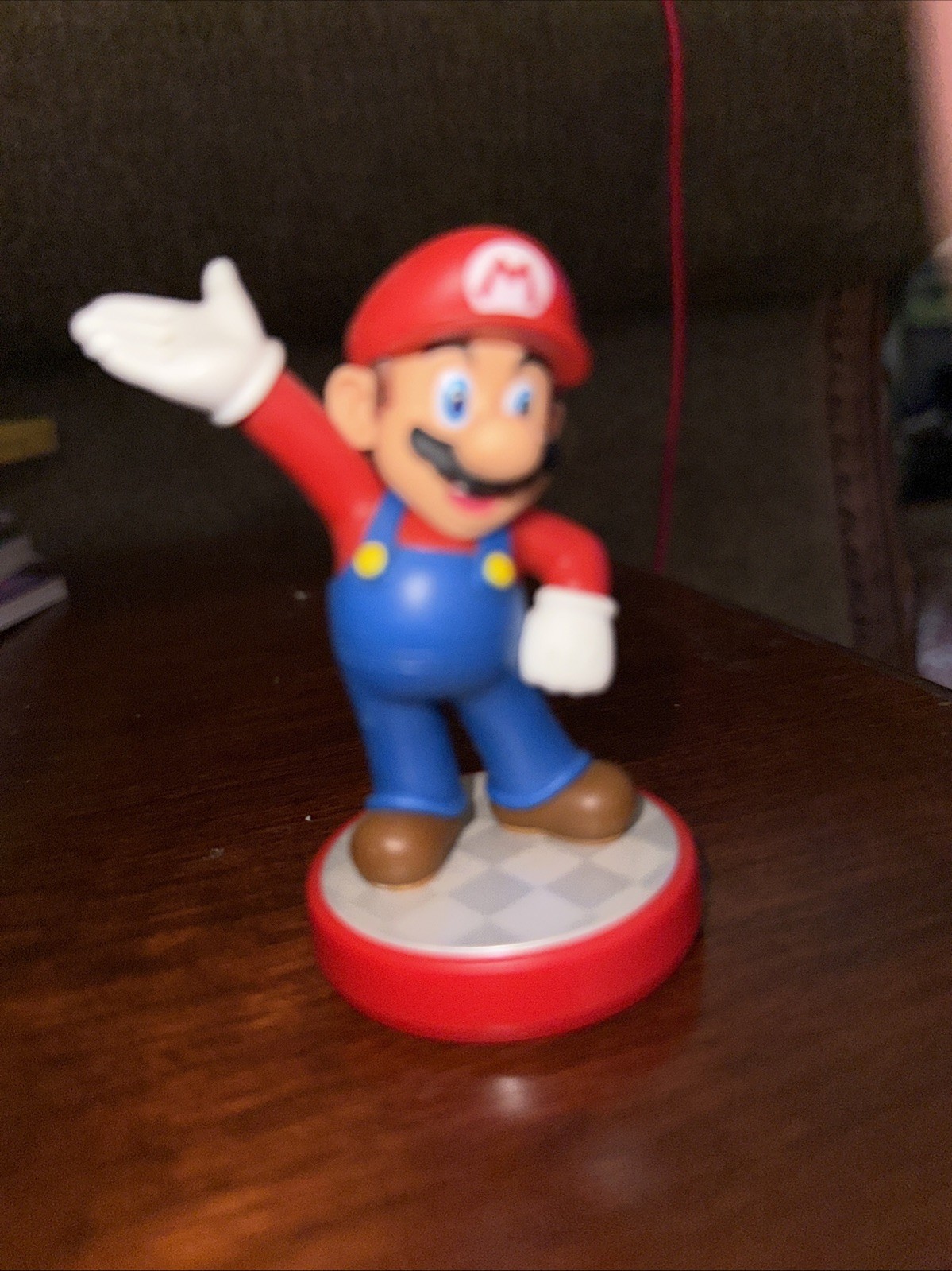 Mario Amiibo Super Mario Bros Series Red Base Nintendo Figure FREE SHIPPING