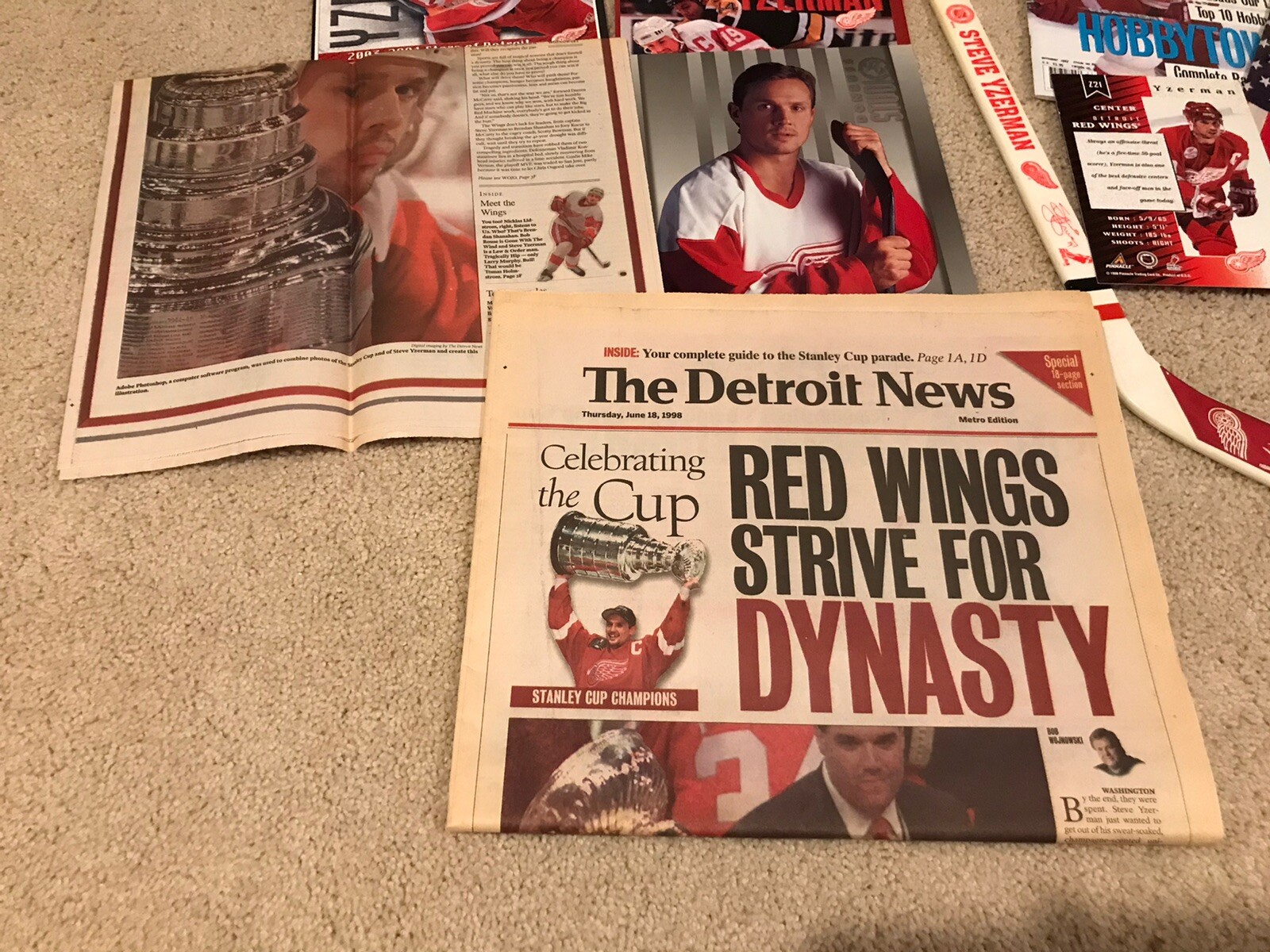 Steve Yzerman Detroit Red Wings Lot