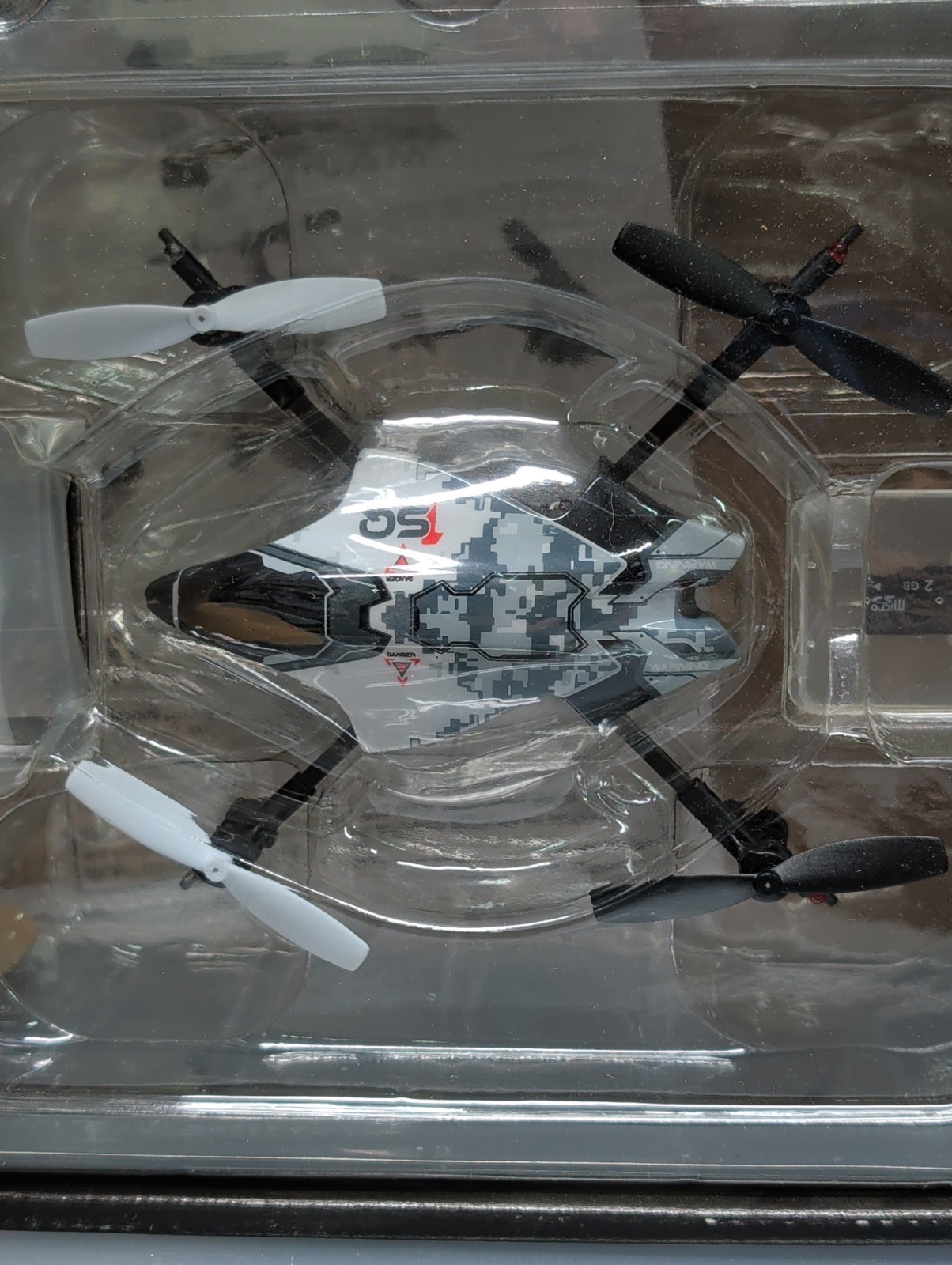 HELI-MAX 1SQ V-CAM TRANSMITTER READY QUADCOPTER OPEN BOX