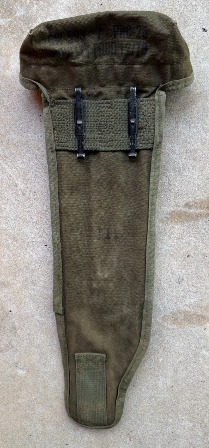 VIETNAM WAR- U.S. MILITARY RADION ANTENNA BAG - GW-503 / PRC-25 - Lot #308