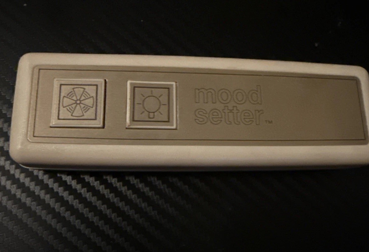 Dimango RC1000T Ceiling Fan Remote Mood Setter 10 Speeds Missing Screw Used