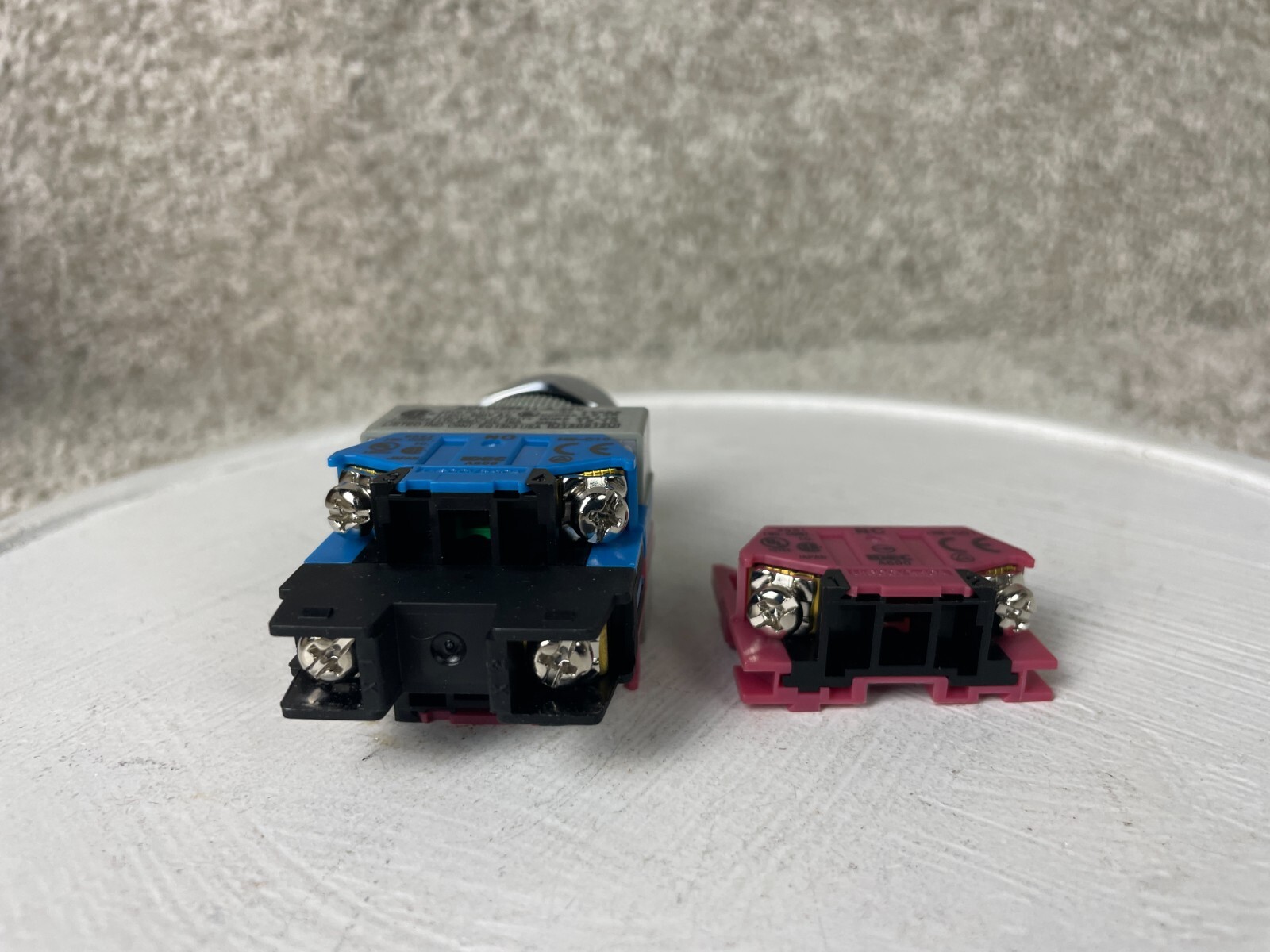 Idec Selector Switch AOLW29911-A-24V STD & Heavy Pilot Duty