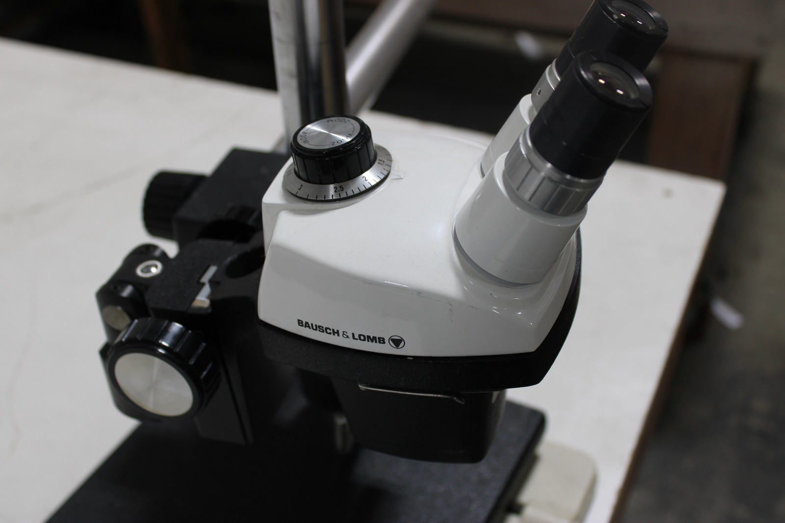 Bausch & Lomb StereoZoom 4 Microscope