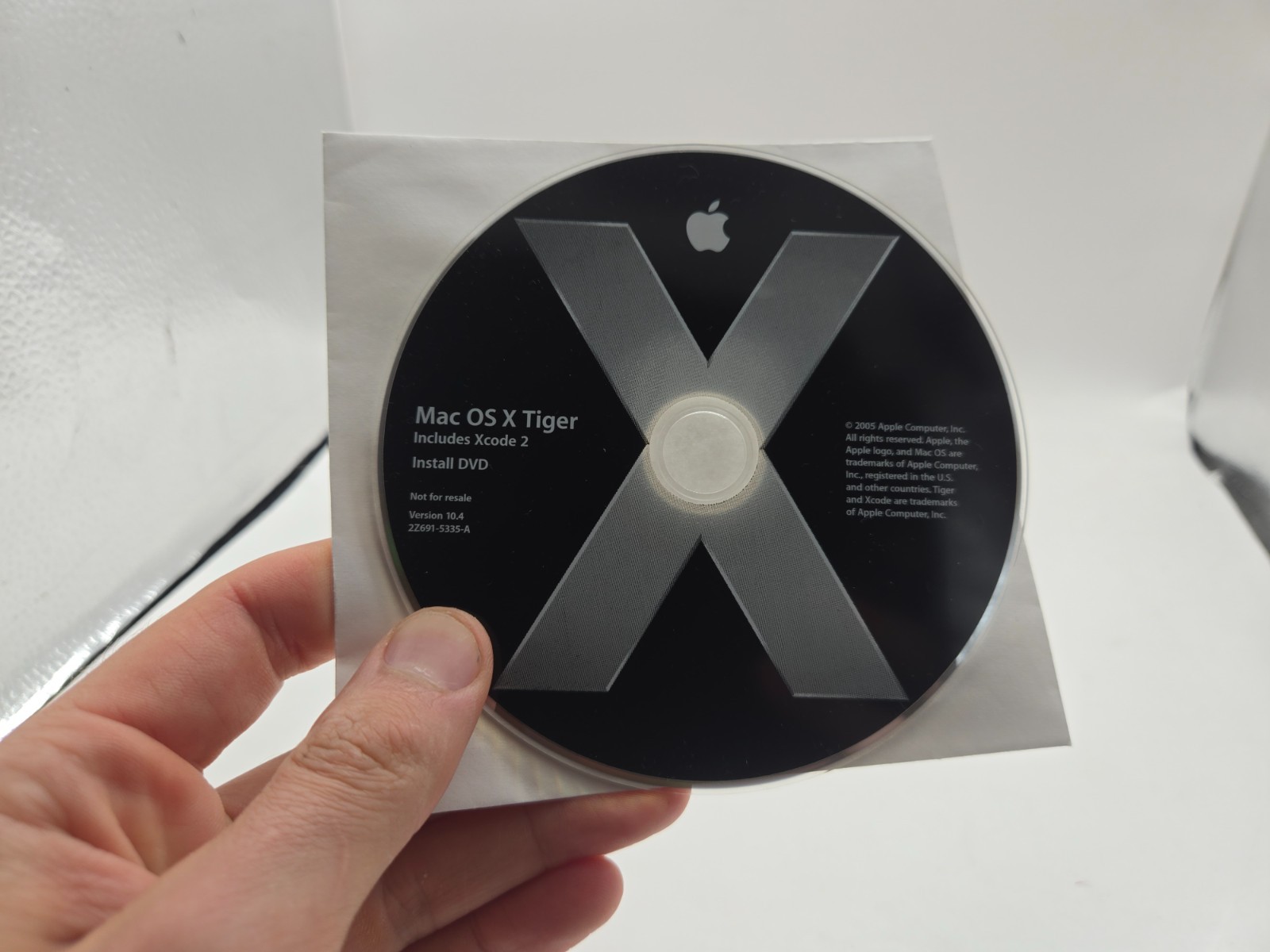 Apple Mac OS X Tiger 10.4 Includes Xcode 2 - Install DVD 2Z691-5335-A Disc Only