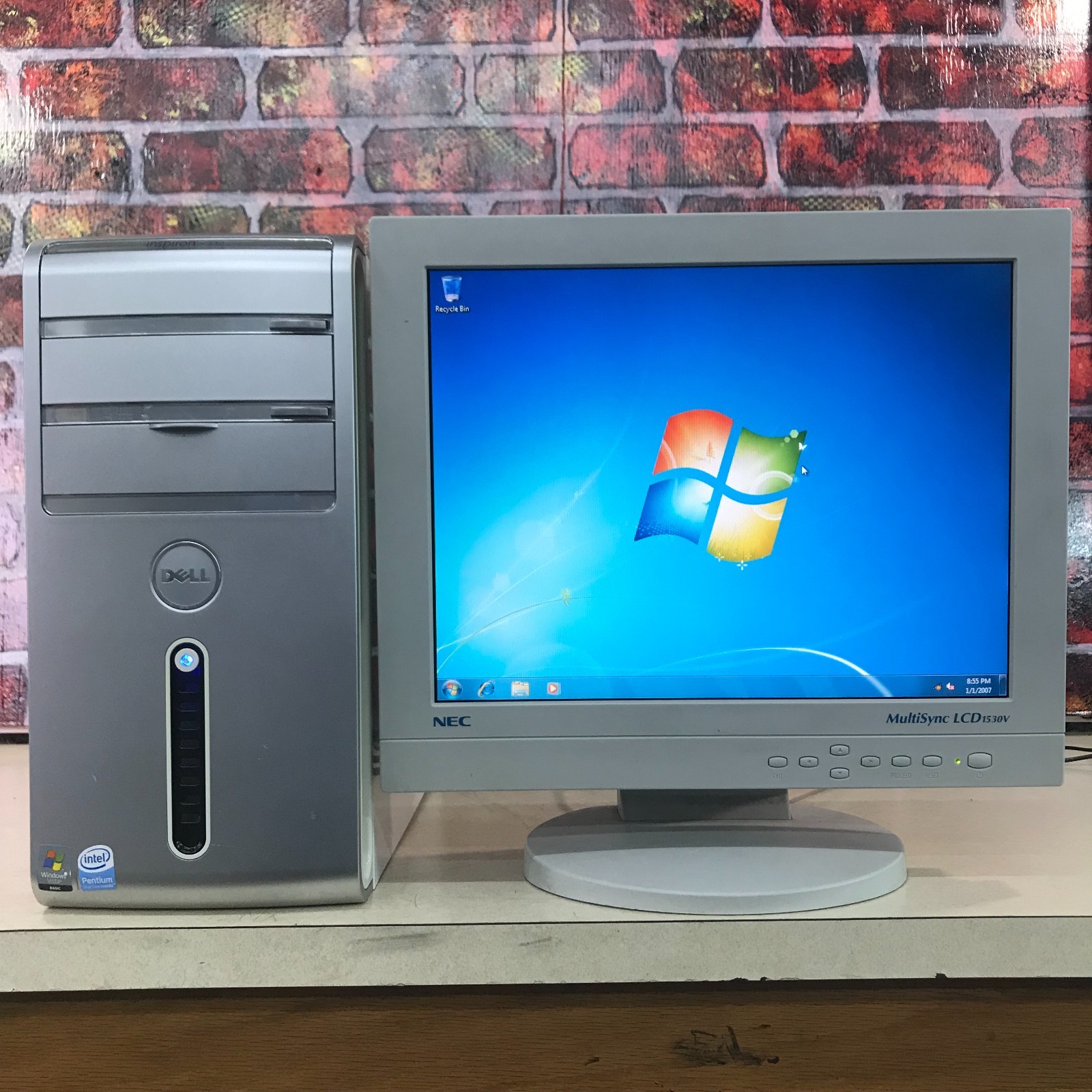 Dell Inspiron 530 PC for Retro Gaming Pentium D 2.00GHz 2GB RAM (Windows 7 Pro)