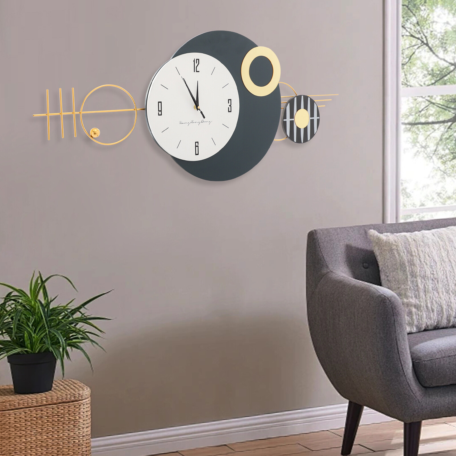 Wall Clock, Modern Decorative Art Clock, Battery Powered Metal Wall Decor Clock