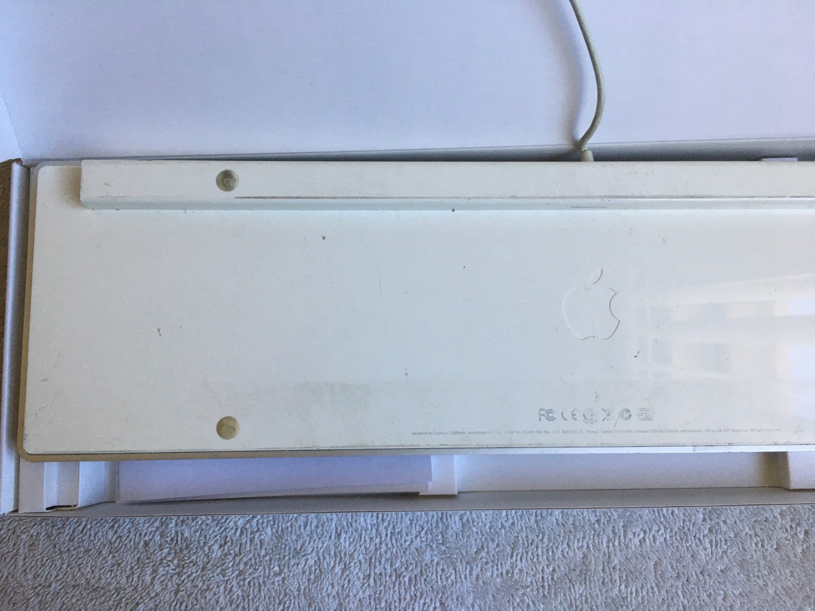 Apple White Aluminum USB Wired Keyboard A1243 / used / tested