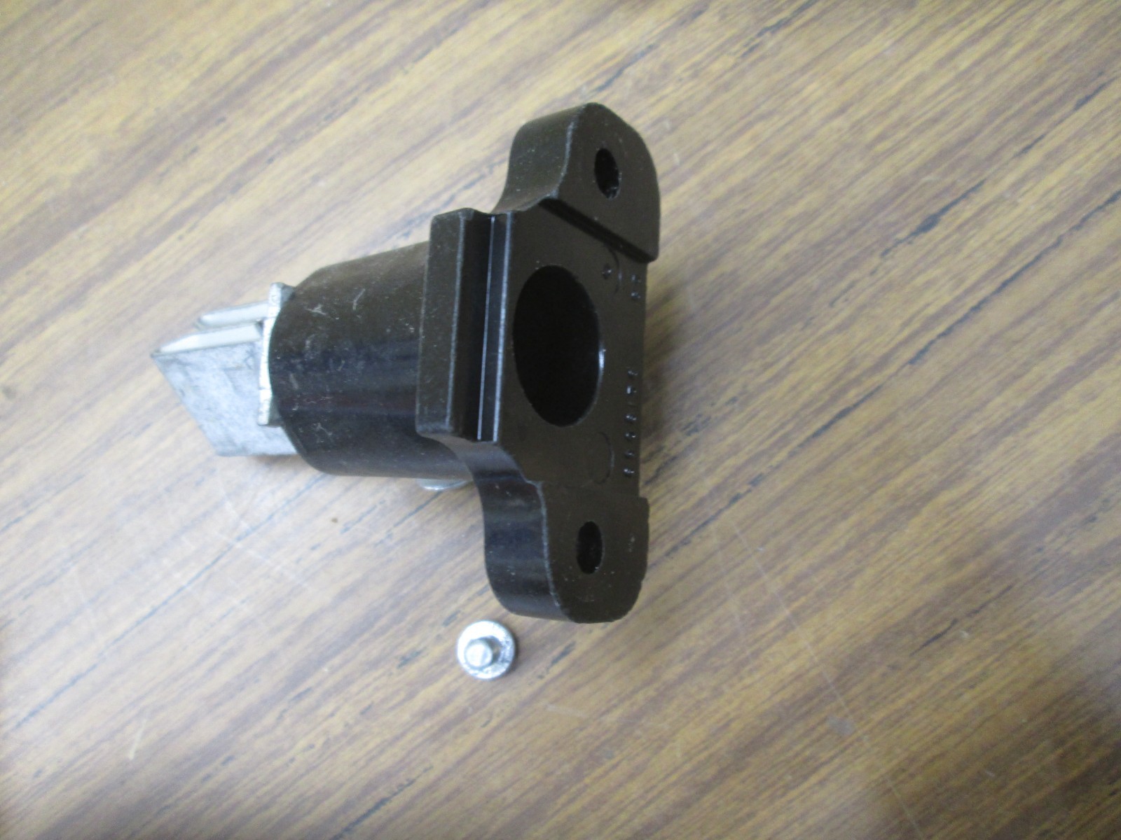 General Electric GE 100 Amp Meter Socket Replacement Lug Parts