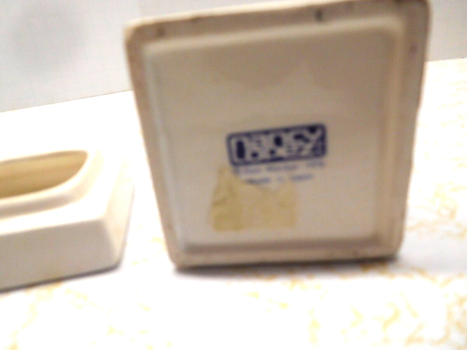 2 inch Nancy Lopez Ceramic Box with Lid & Frogs on Lid & Inside