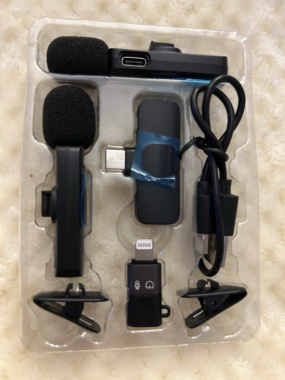 Two Lavalier Wireless Microphones Audio Video Recording Mini Mic iPad/Android