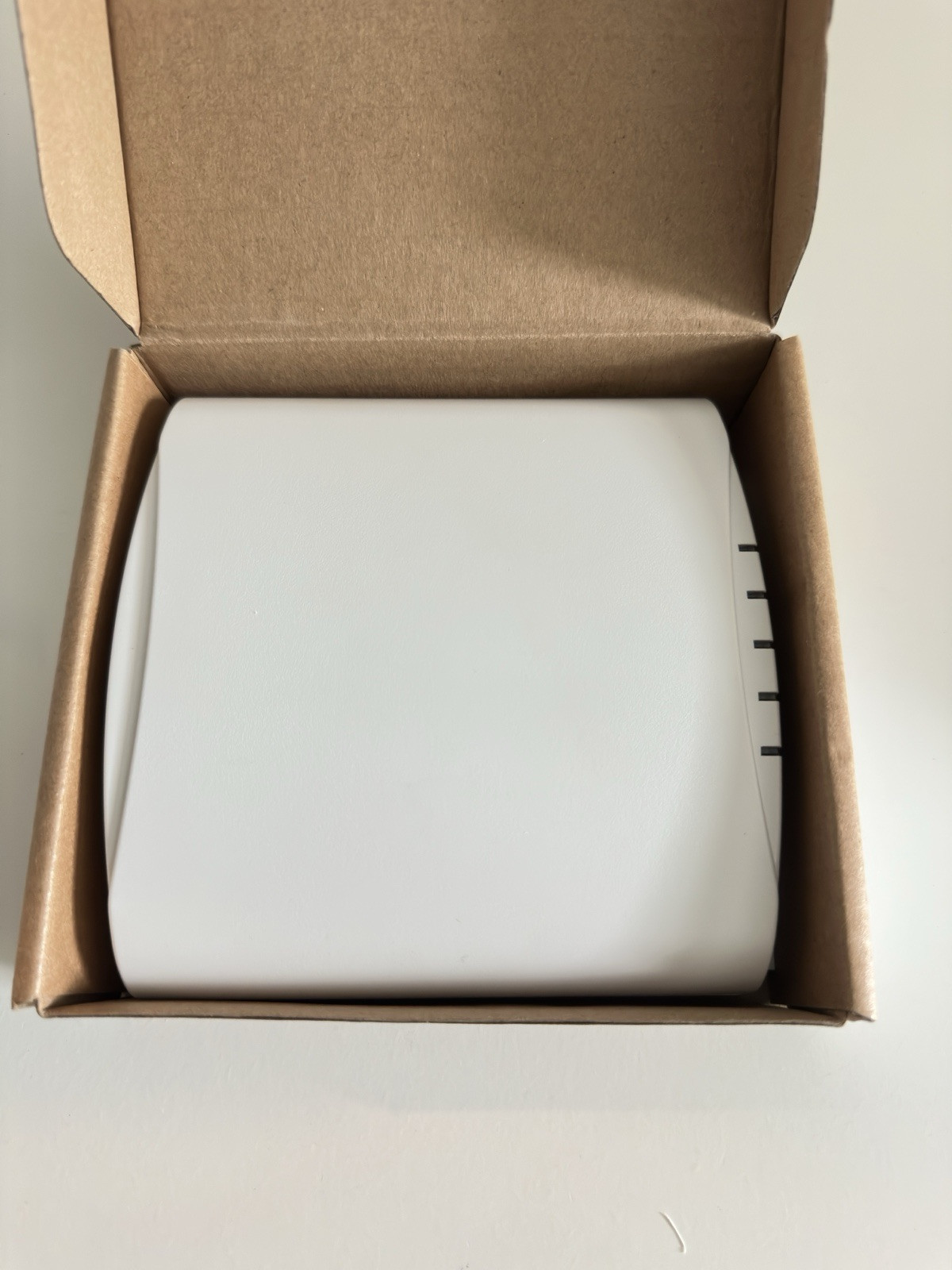 Ruckus Wireless ZoneFlex R310 Unleashed Indoor Access Point Dual-Band, 802.11ac