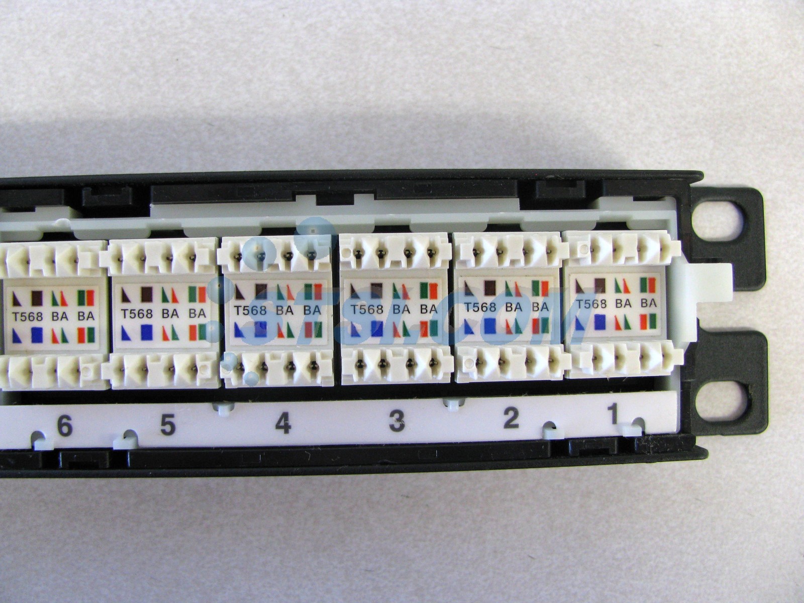 Panduit NetKey 24-Port Cat5e Punchdown Patch Panel NK5EPPG24Y NOB ~STSI