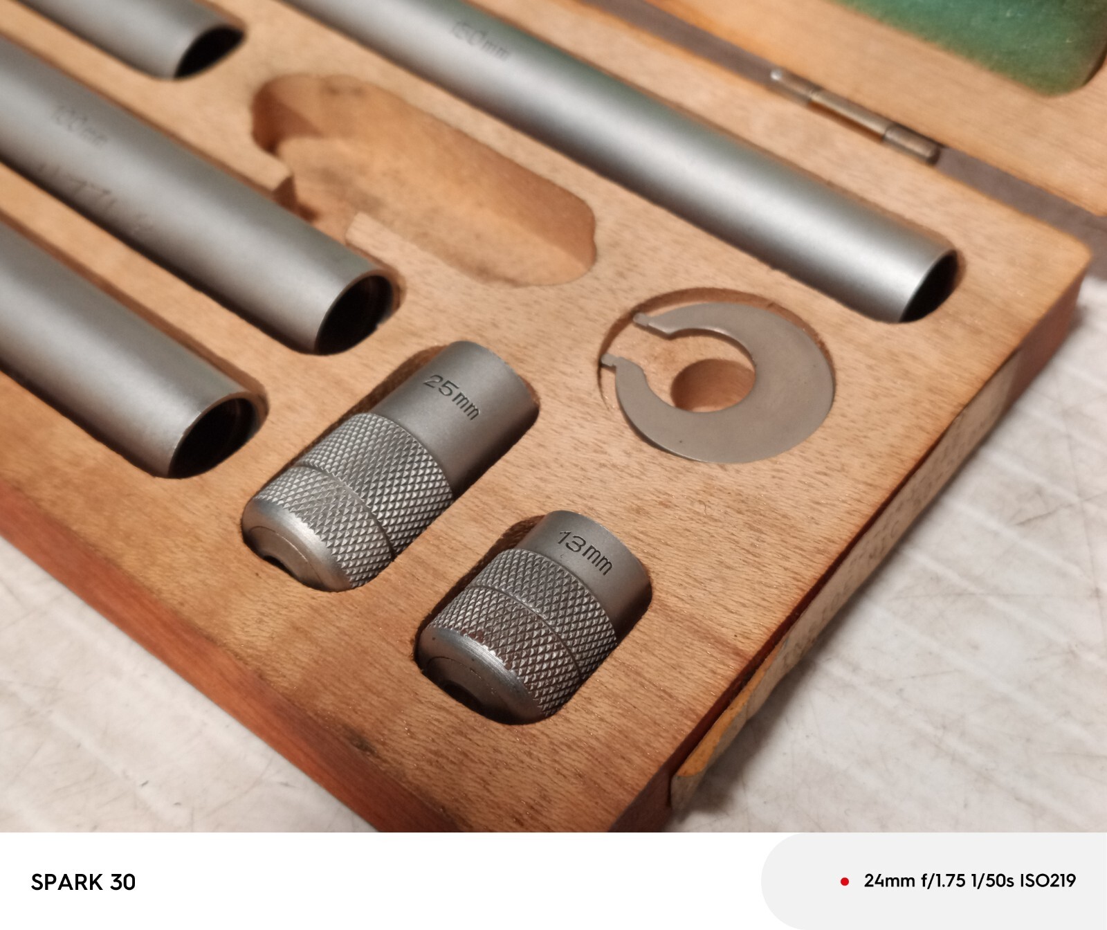 Fowler 52-243-710 Inside Micrometer Set 50-500MM, 6 Pieces