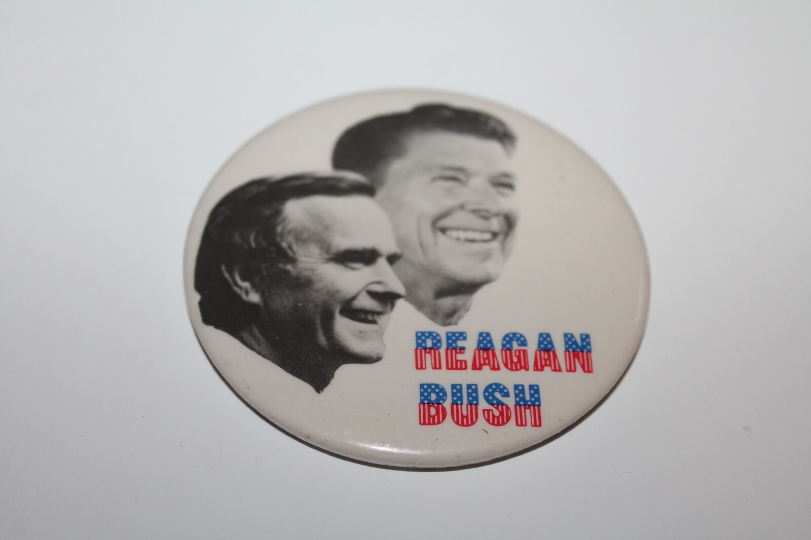 George Bush Ronald Reagan 1984 Presidential Campaign button pin 3" Photo's