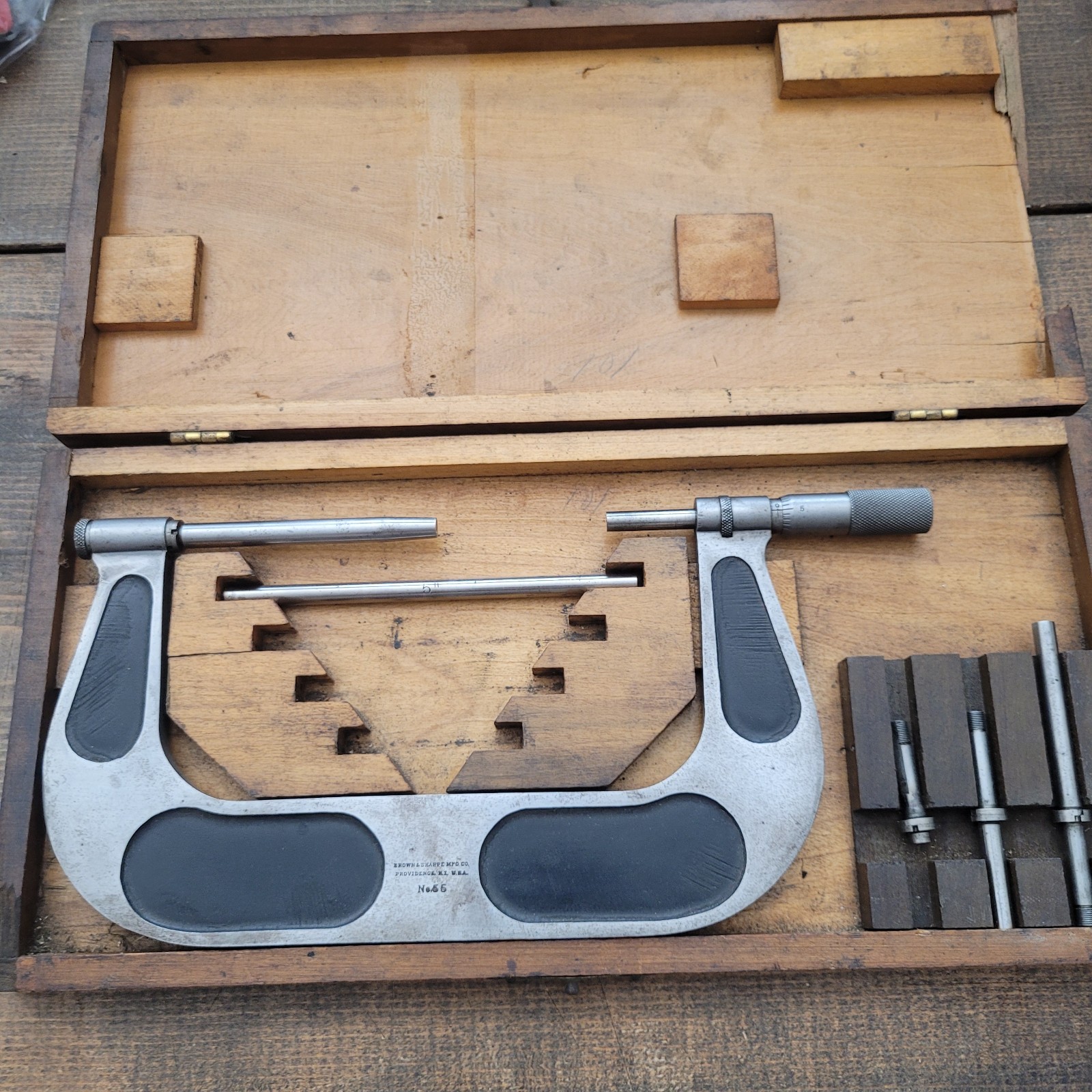 1902 Brown & Sharpe #55 0-6" Machinist's Micrometer Original Wood Case Box Tool