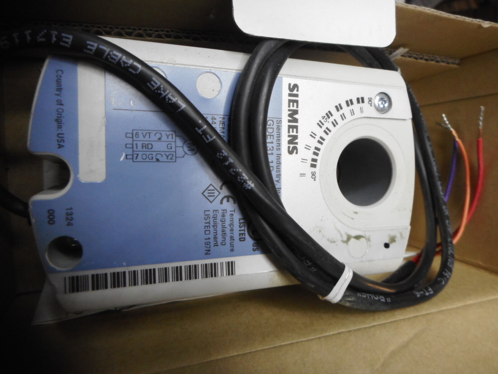 SEMENS -- OpenAir™ Electric Damper Actuator -- 24AC GDE131-1P