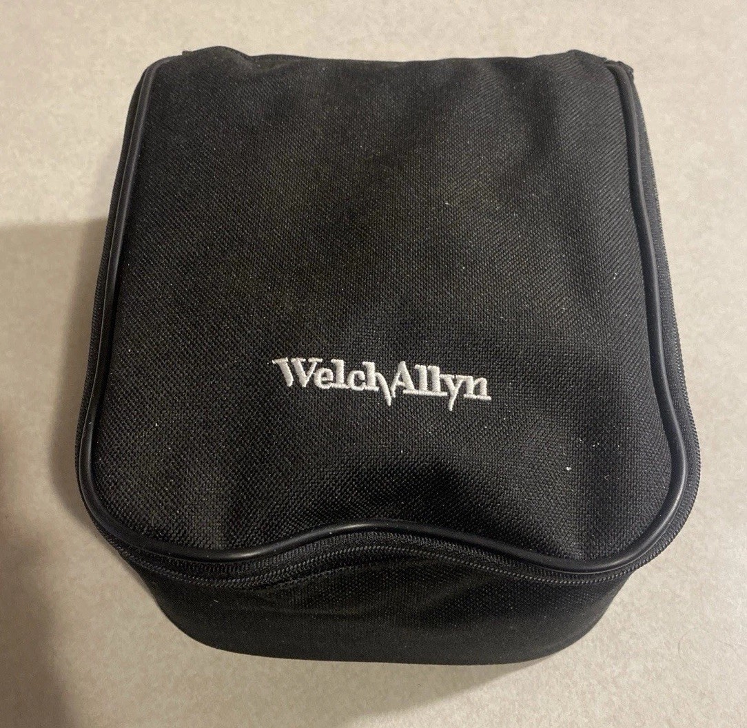 Welch Allyn Tycos DS58 Blood Pressure w Family Practice 4 Cuff Kit & Case Zipper