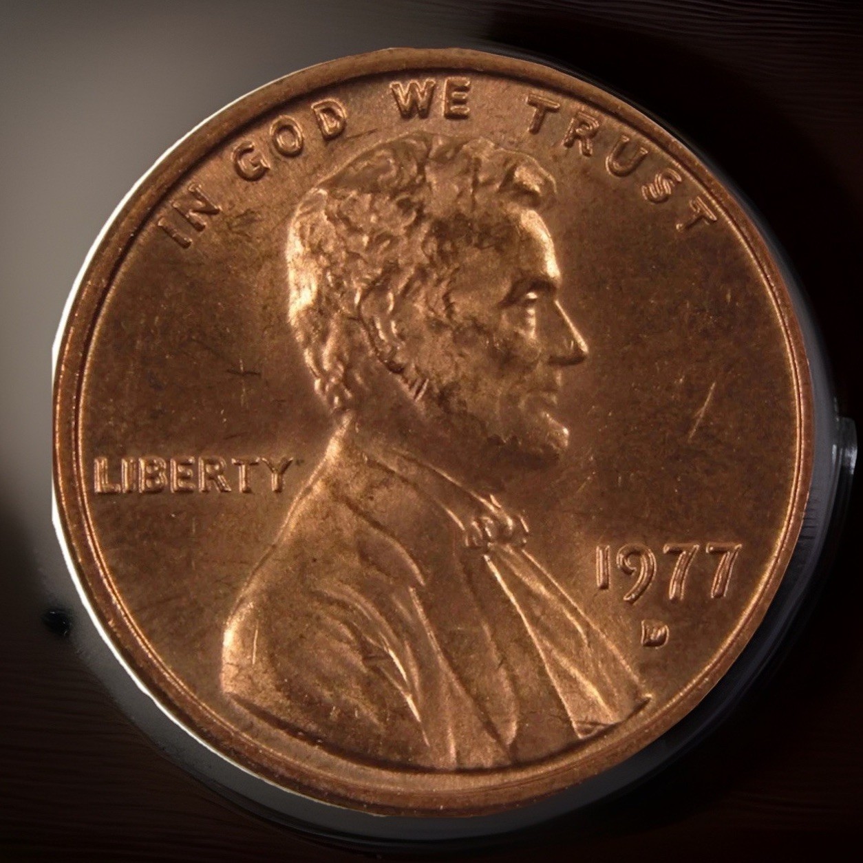 1977-D Lincoln Memorial Cent - RED GEM BU FROM OBW Fast S&H W/Tracking
