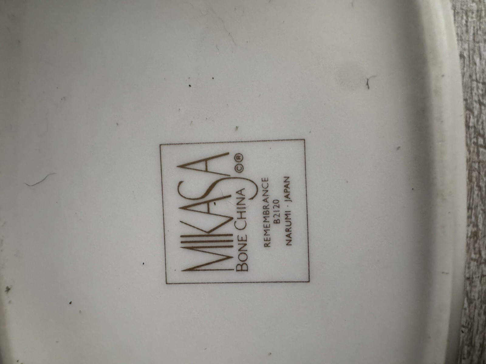 Mikasa Remembrance Rectangular Shaped Trinket Box 3 1/2"