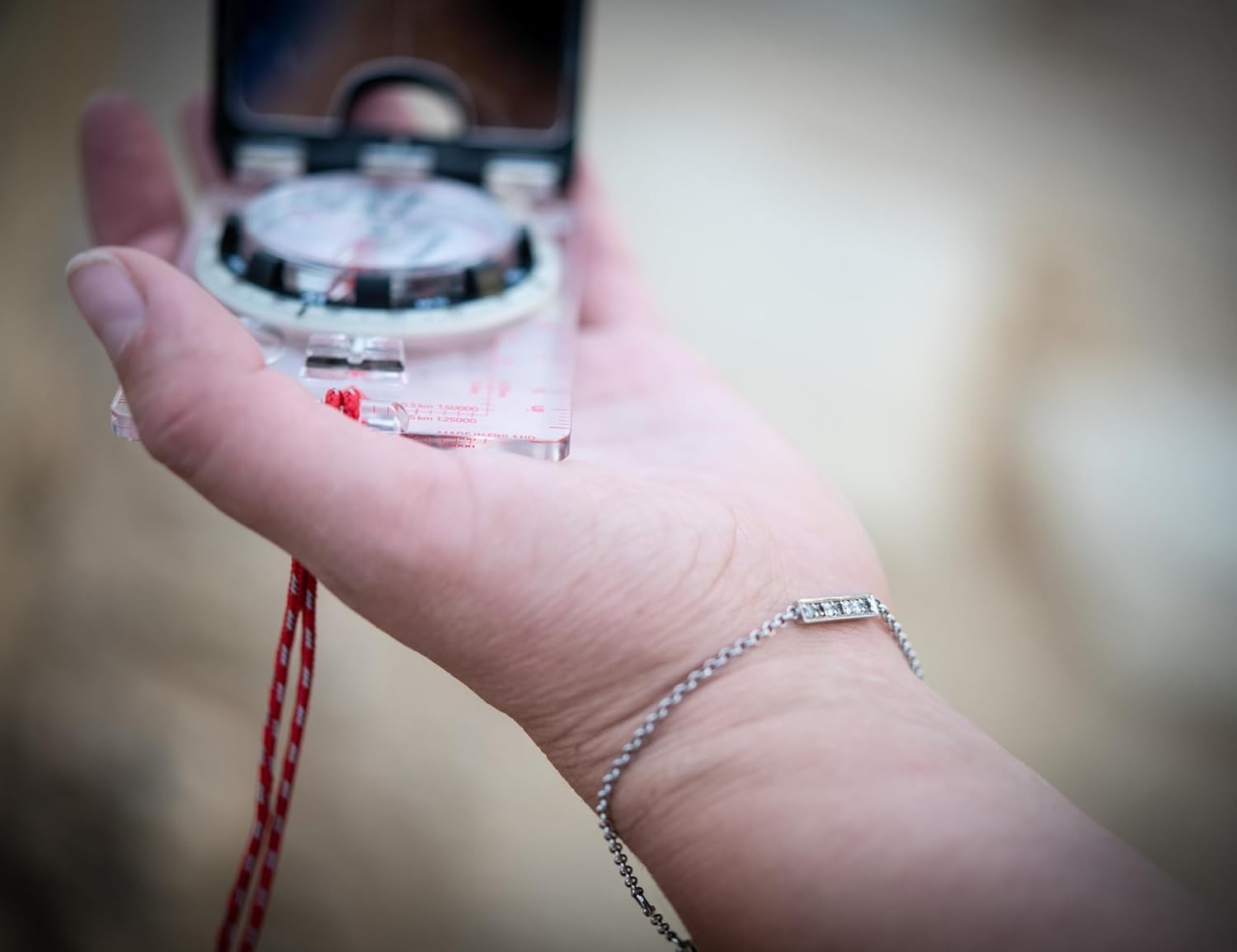 Durable MC-2 Compass for Outdoor Navigation