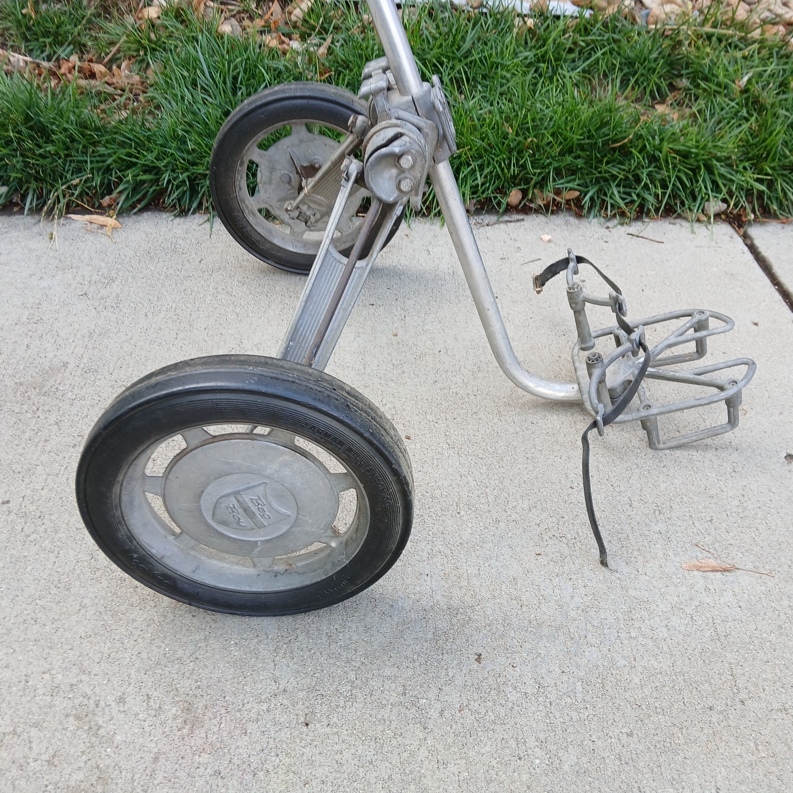 Vintage Bag Boy Play Day Push Pull Adjustable Folding Golf Cart 2 Wheels