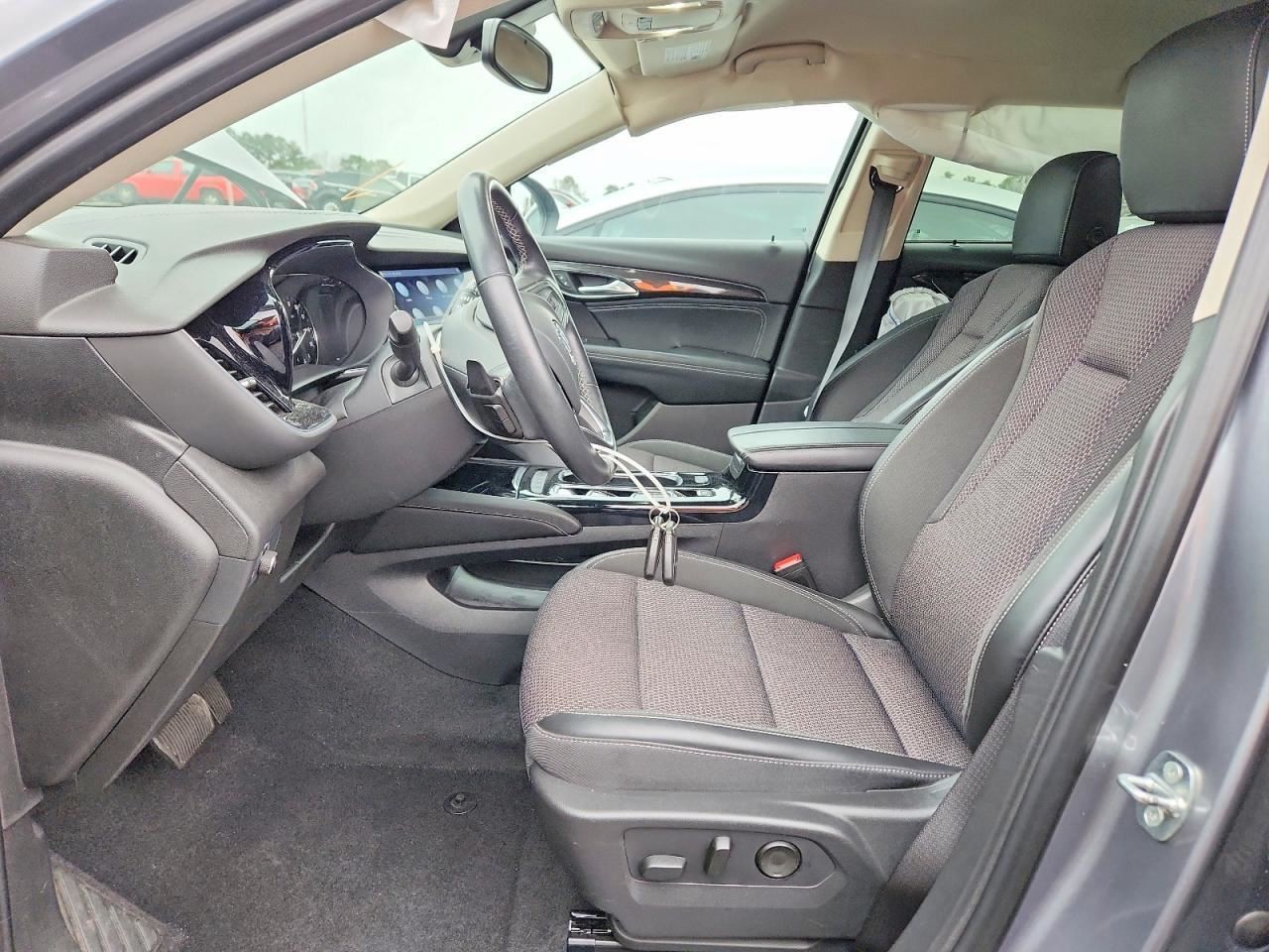 ENVISION 2021 Glove Box 5006201