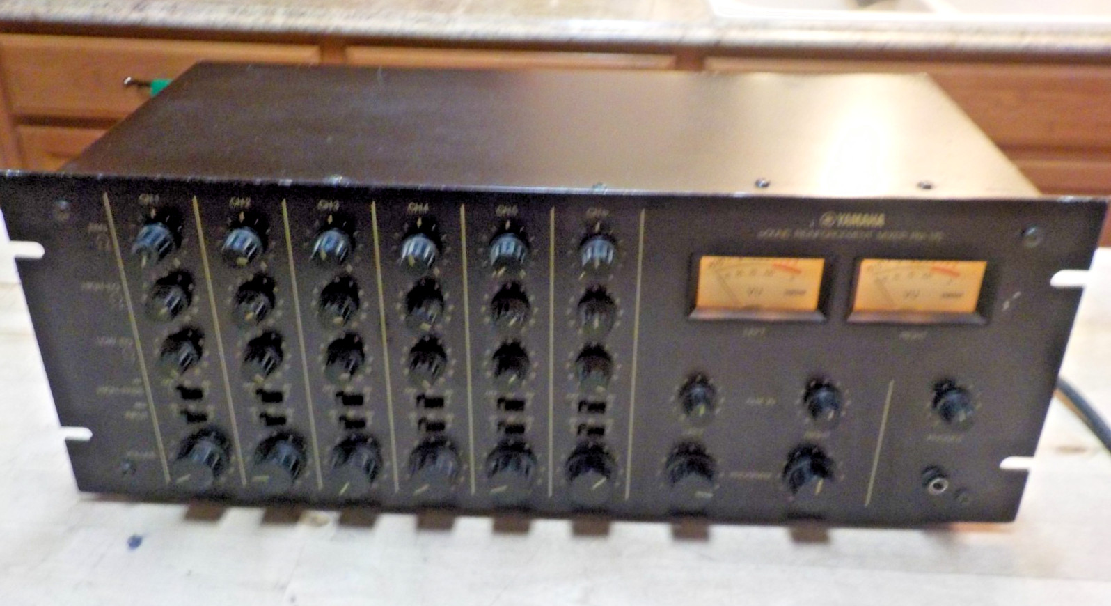 Vintage Yamaha Sound Reinforcement Mixer Model  PM-170  as-is for parts/repairs