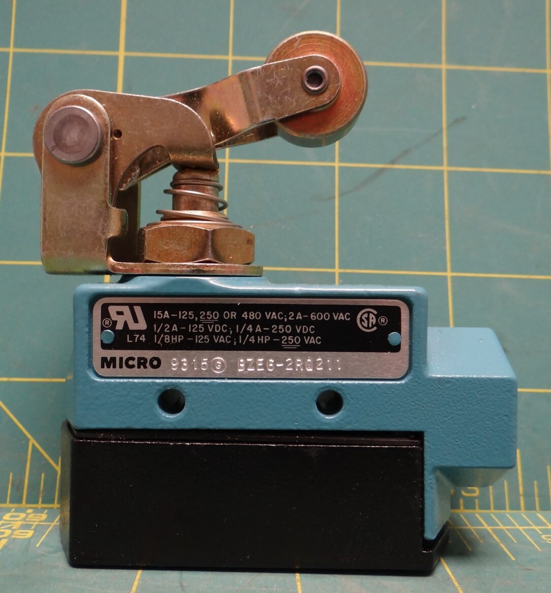 Honeywell Micro Switch 9135 PN: BZE6-2RQ211, NSN 5930-01-274-8719