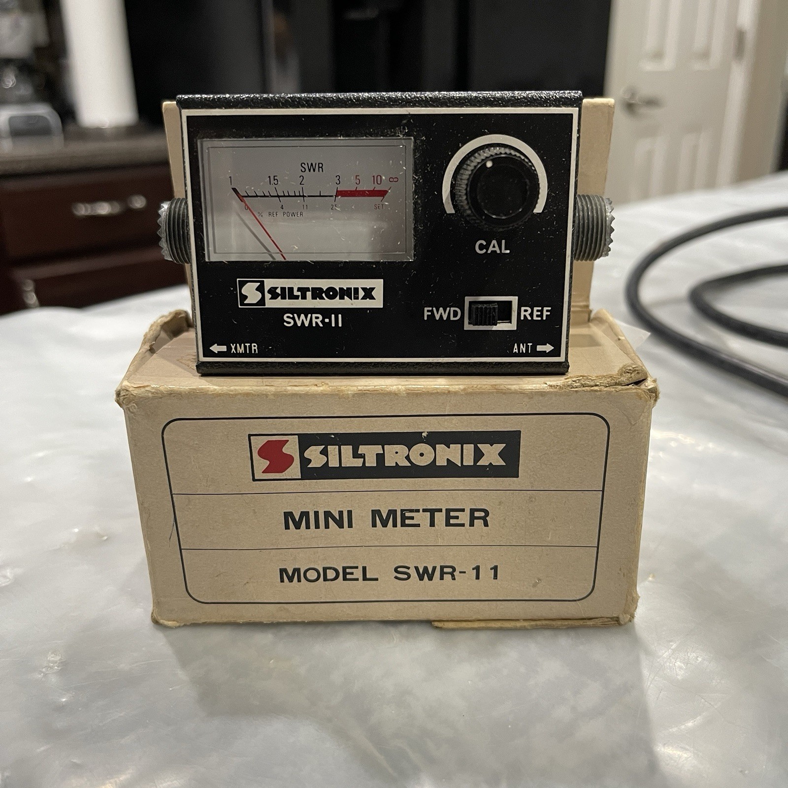 BRAND NEW OLD STOCK OPEN BOX Vintage Siltronix Mini Meter Model SWR-11
