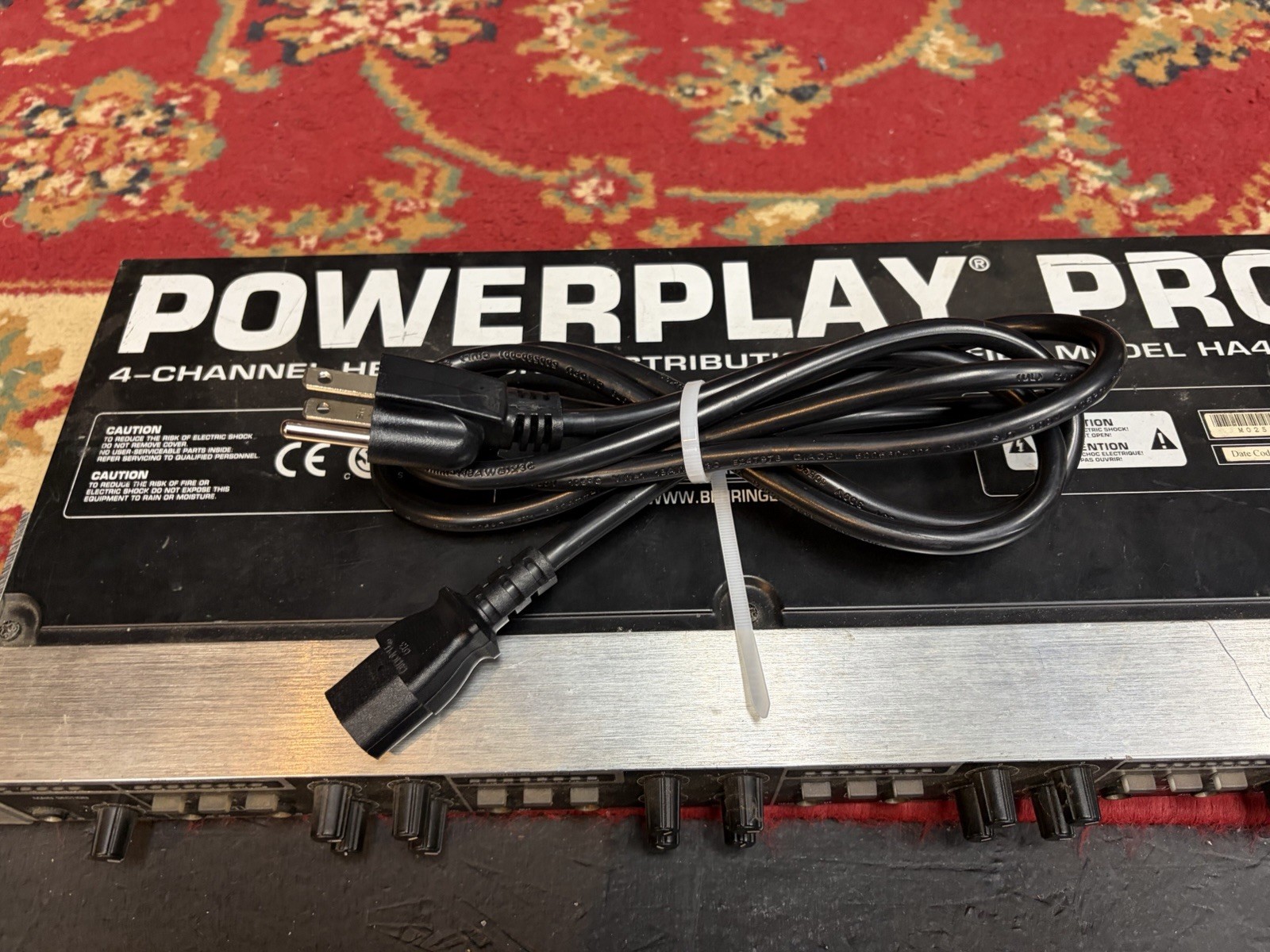 Behringer PowerPlay Pro 4-Channel Headphone Distribution Amplifier Model HA4600