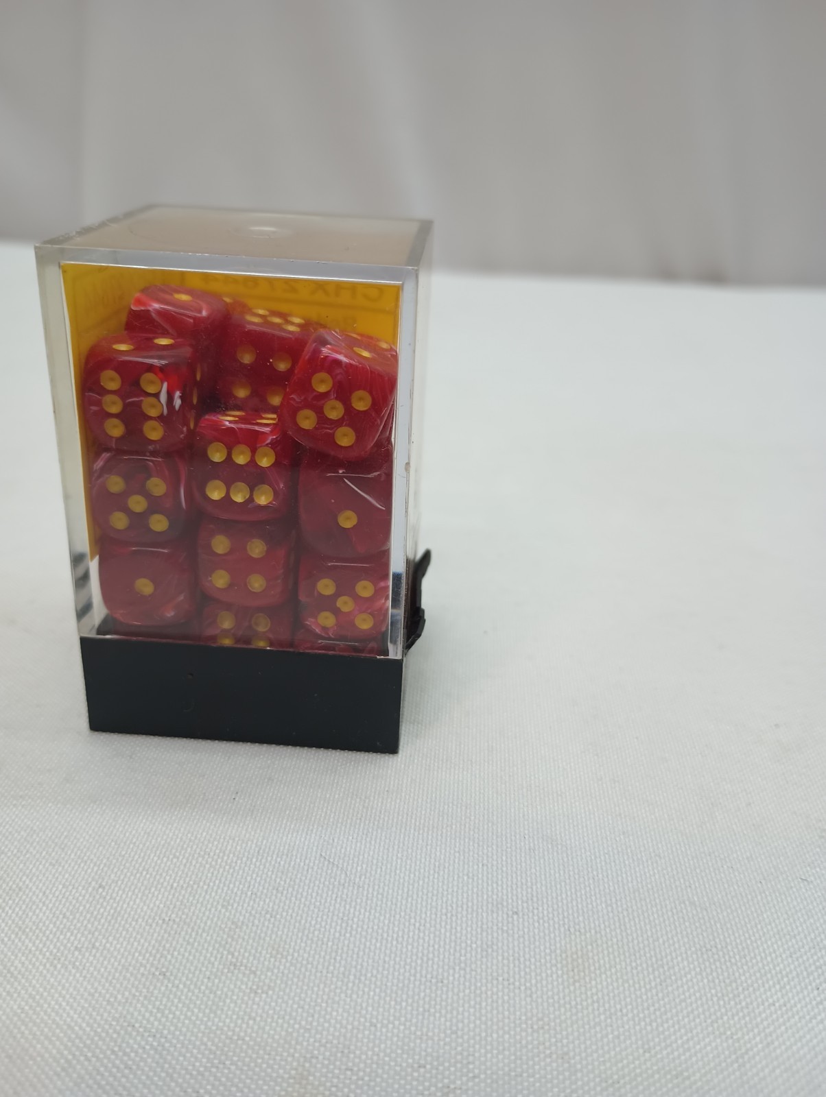 32 Cheesex Dice 12mm Red/Yellow vortex