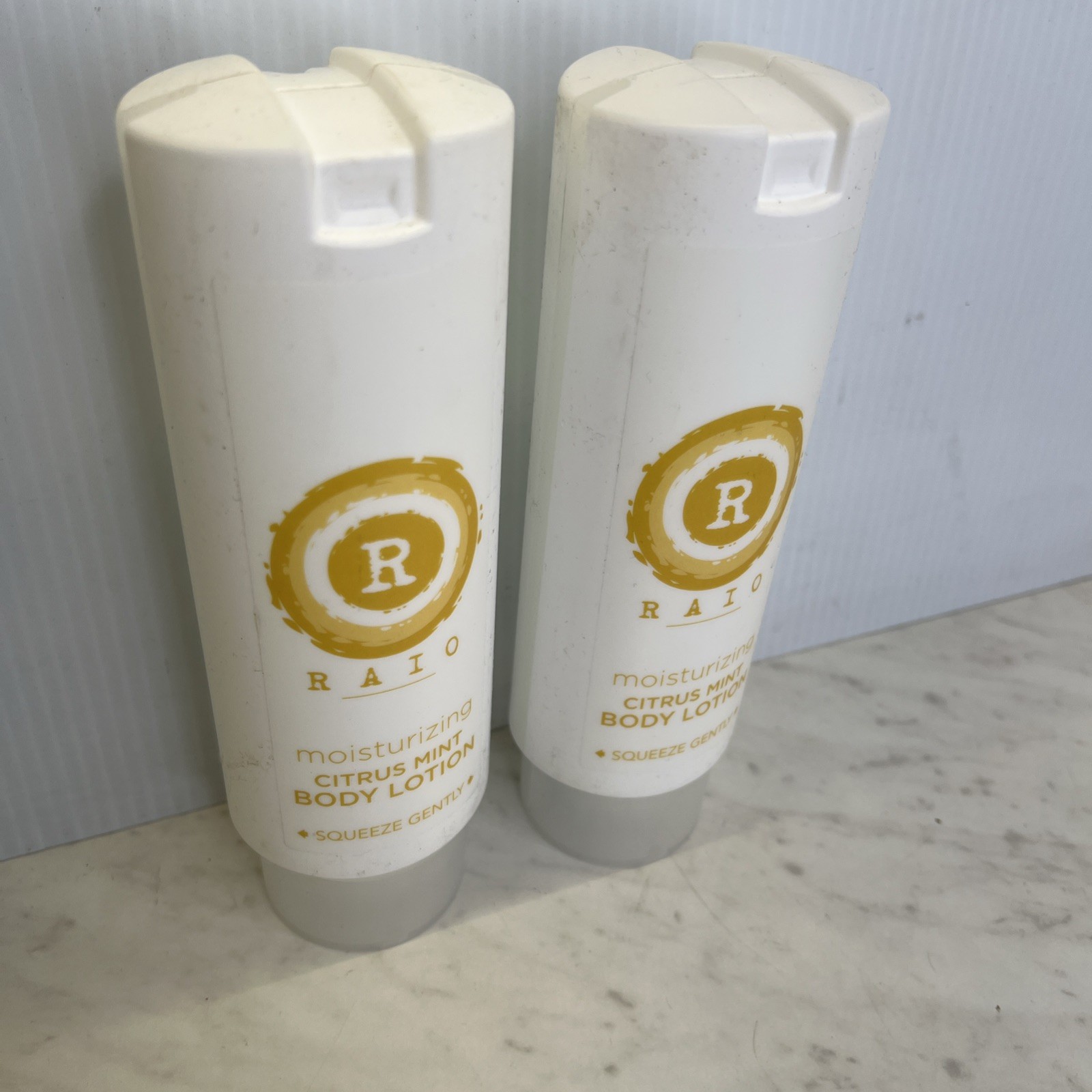 NEW Raio Moisturiziing BODY LOTION Citrus Mint 12 oz Lot of TWO