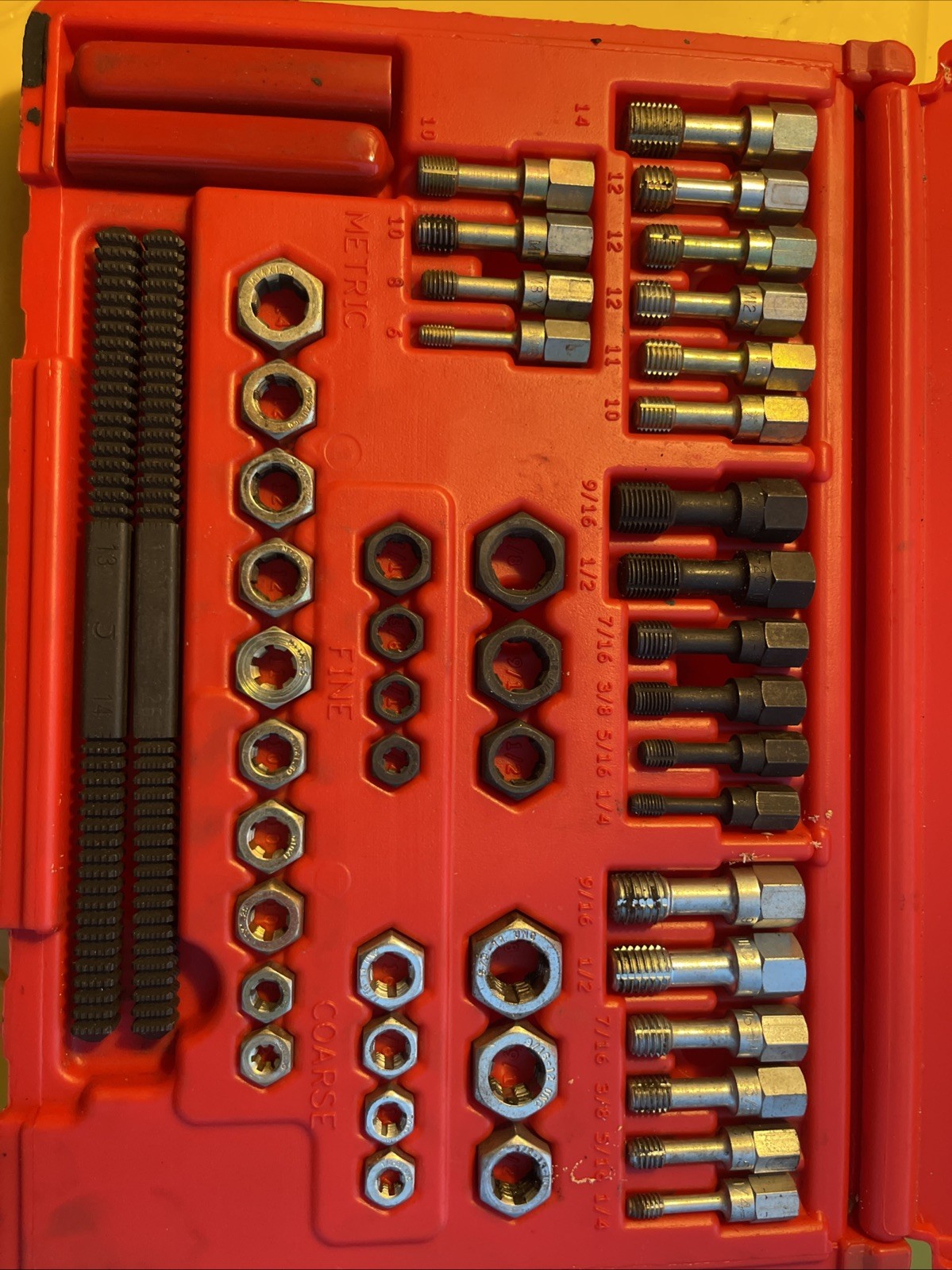 SAE and Metric Thread Restorer Kit RTD48 Snap-On, 48-Piece