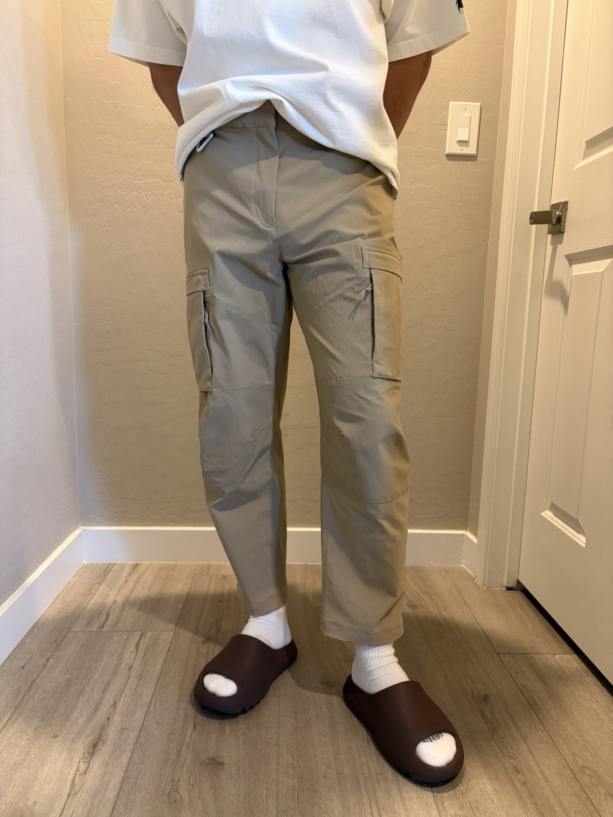 Nike ACG SMITH SUMMIT CARGO Pants -Khaki  L