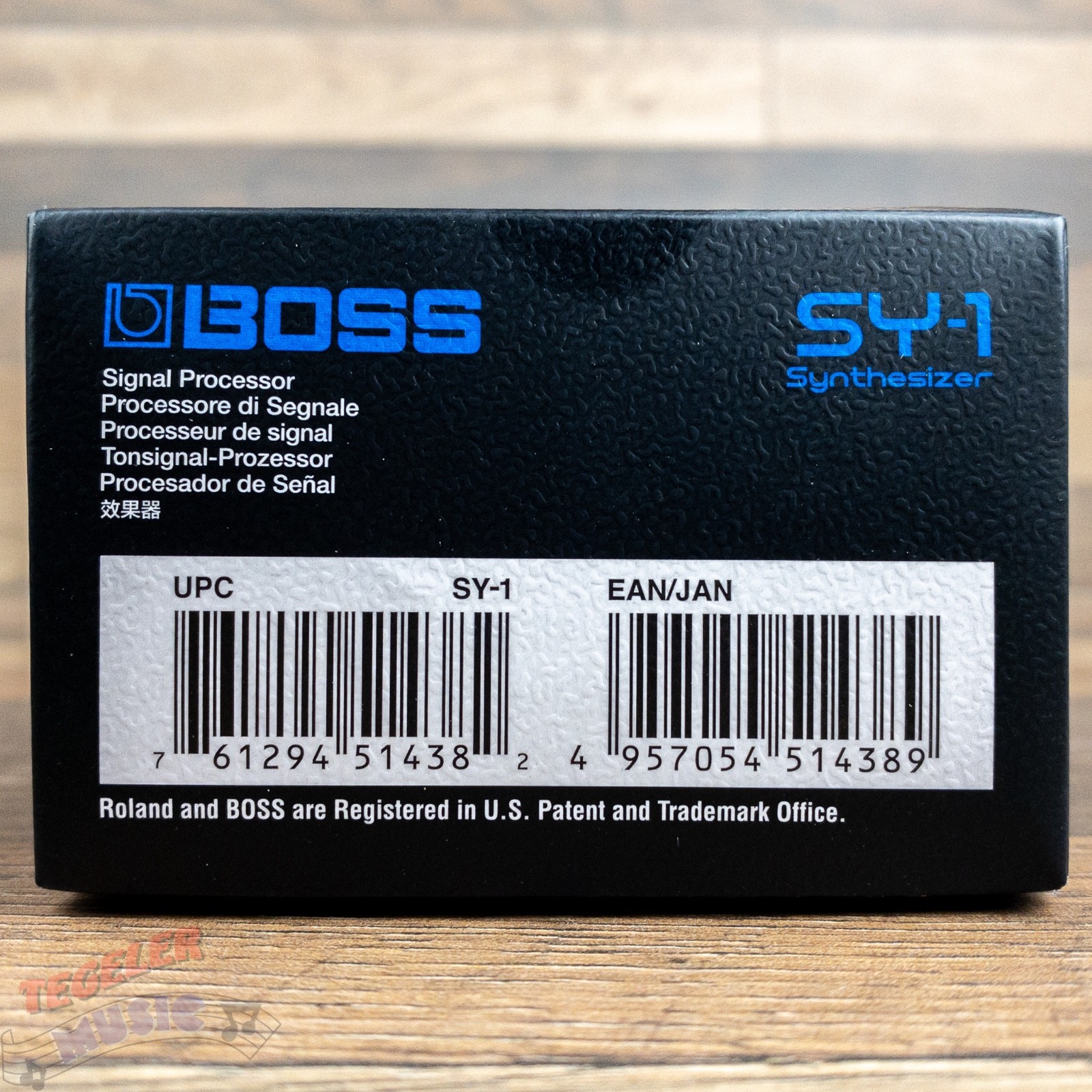 Boss SY-1 Synthesizer Guitar Effects Pedal