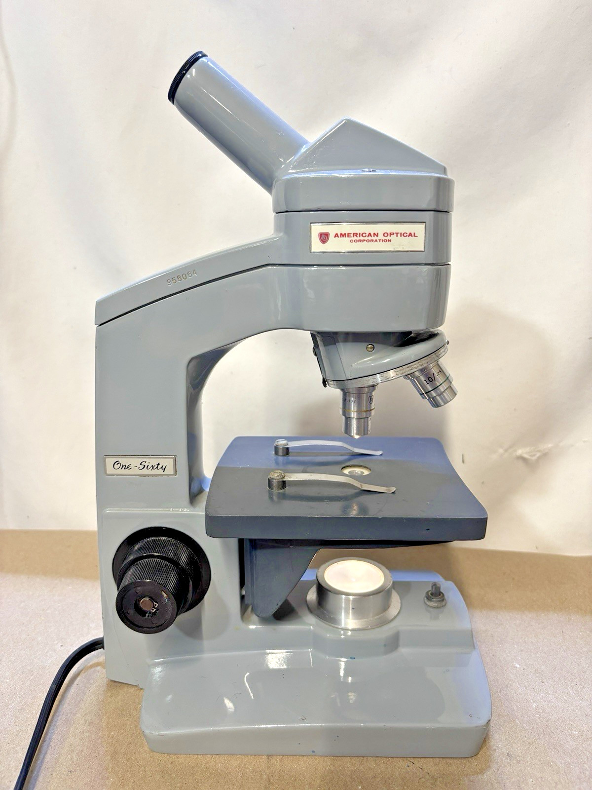 American Optical One-Sixty Vintage Microscope 2 Objective Lenses Made in USA!