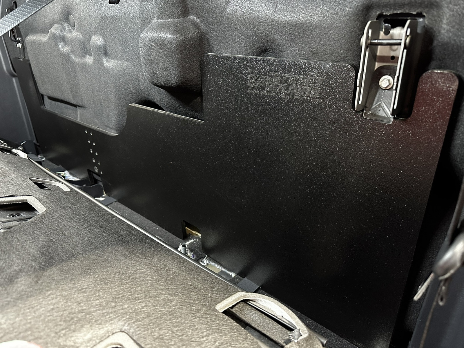 2023 -up Ford Super Duty Amp Rack