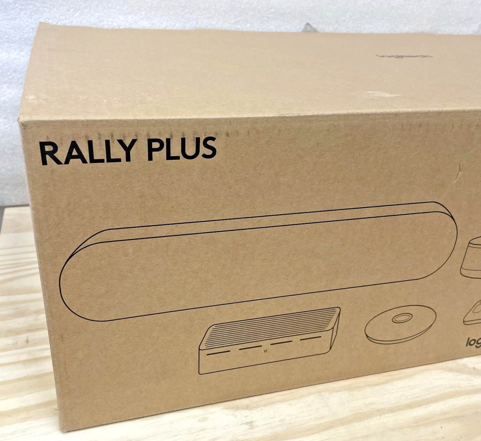 Logitech Rally Plus Video Conferencing System *NEW IN OPEN BOX* #E90
