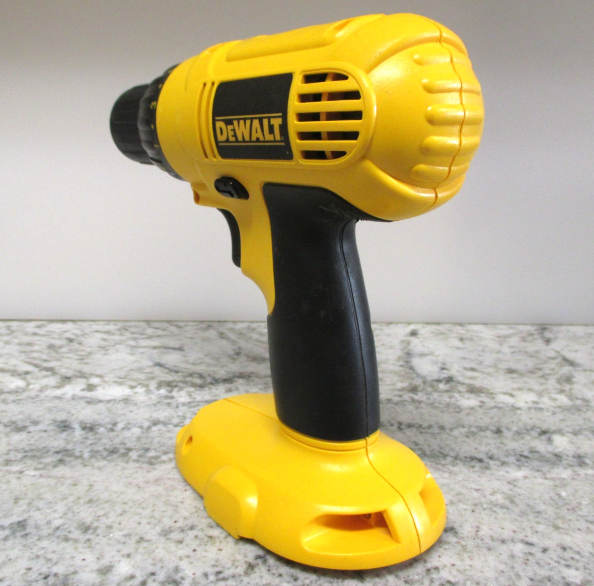 Dewalt 18V Volt DC759 (DC970) 1/2" Cordless DRILL DRIVER *Bare Tool* SUPERB COND