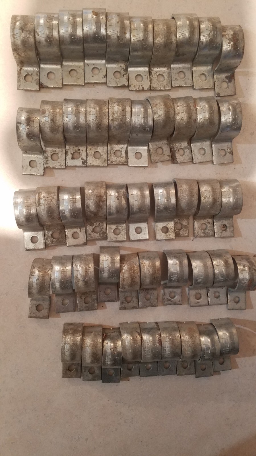 50 PCs Minerallac, MIN-E 55, 1" Conduit Min-E Clip  - Fast Free Shipping.   L639